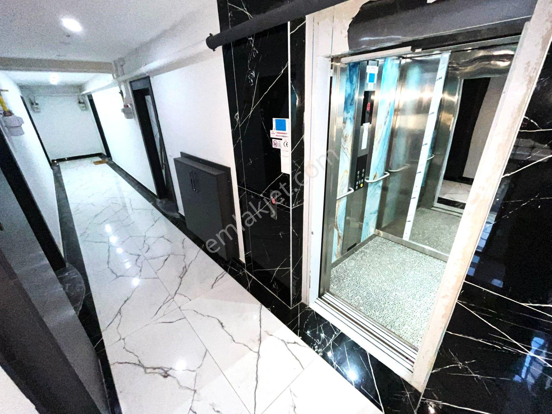 ୨ৎtek Yetkili Aygül'den Akçay'da Yeni Bina'da Ön Cephe Kapalı Otoparklı Asansörlü 1+1 Satılık Daire - Görsel 31