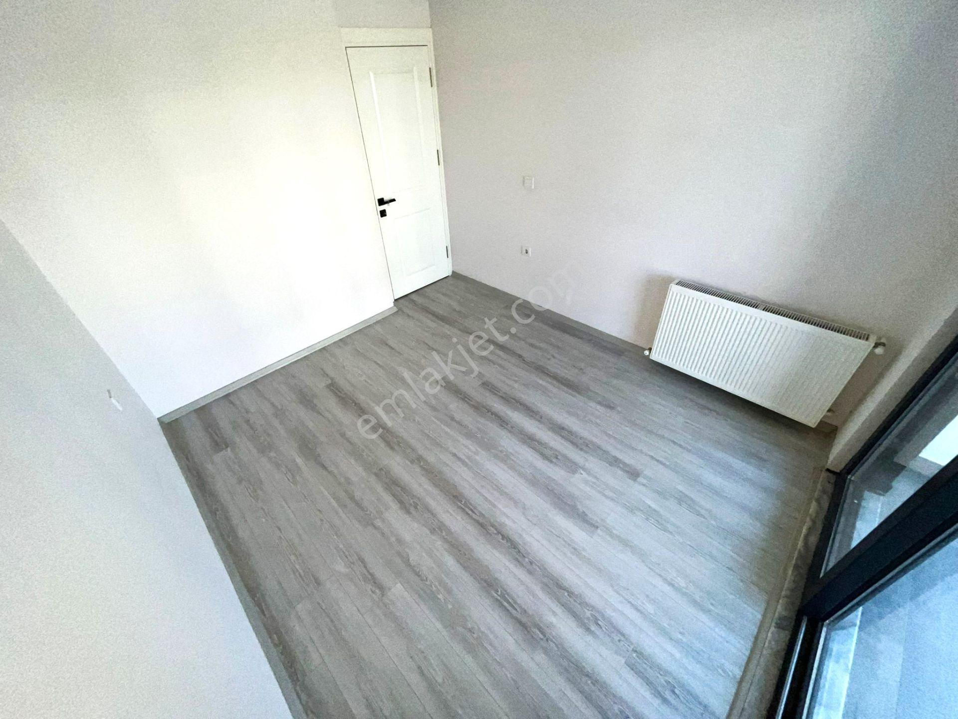 ୨ৎtek Yetkili Aygül'den Akçay'da Yeni Bina'da Ön Cephe Kapalı Otoparklı Asansörlü 1+1 Satılık Daire - Görsel 21
