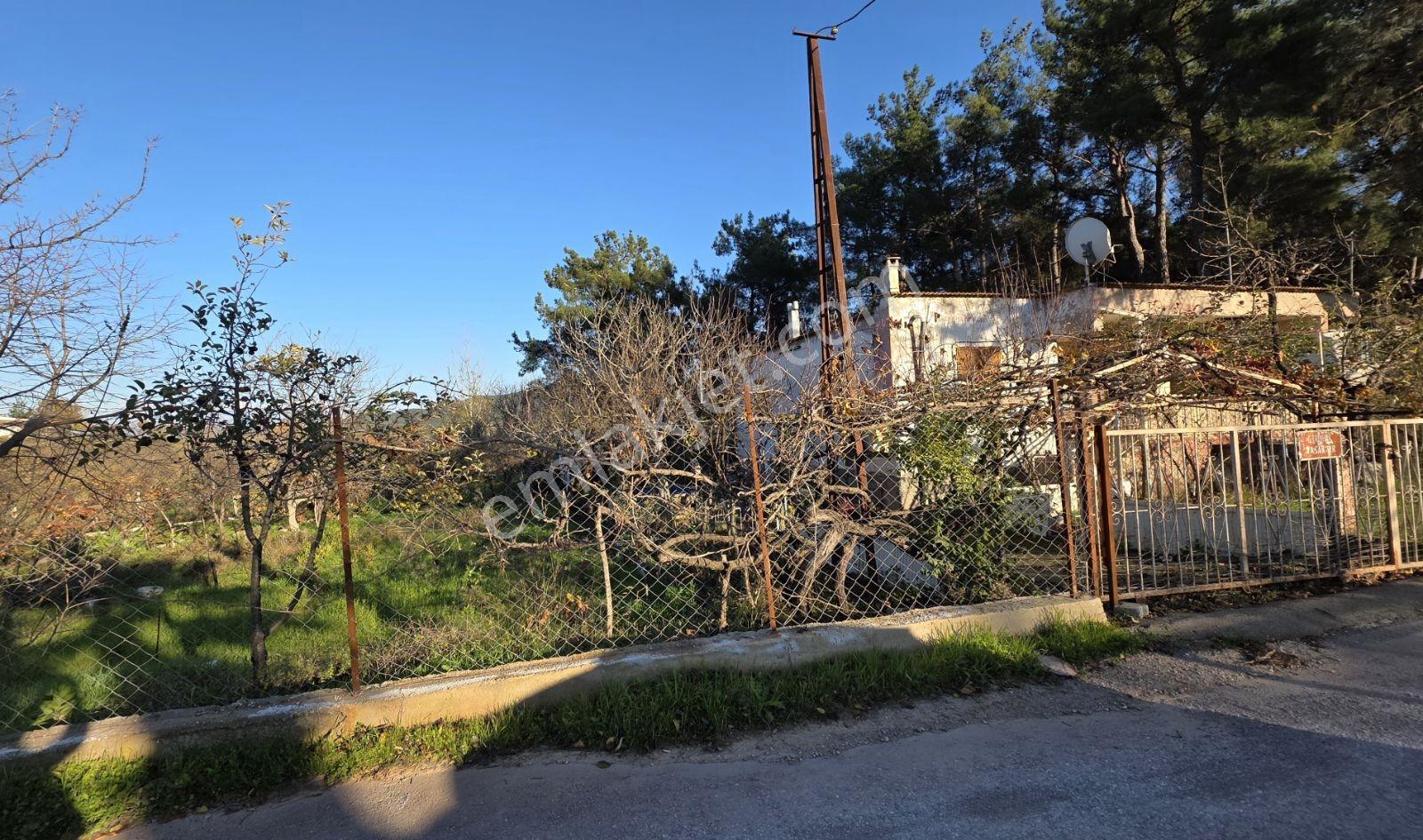 Menderes Yeniköy İçinde Ev Olan Müstakil Parsel - Görsel 12