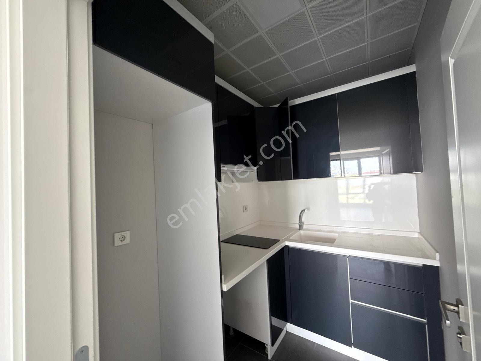 Bağlıca Bulvarı Üzeri Qule İş Merkezinde 1+1 Kiralık Ofisler - Görsel 14