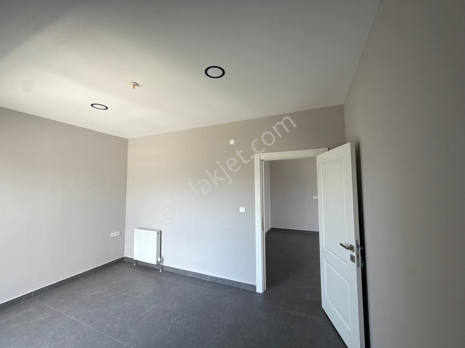 Bağlıca Bulvarı Üzeri Qule İş Merkezinde 1+1 Kiralık Ofisler - Görsel 24