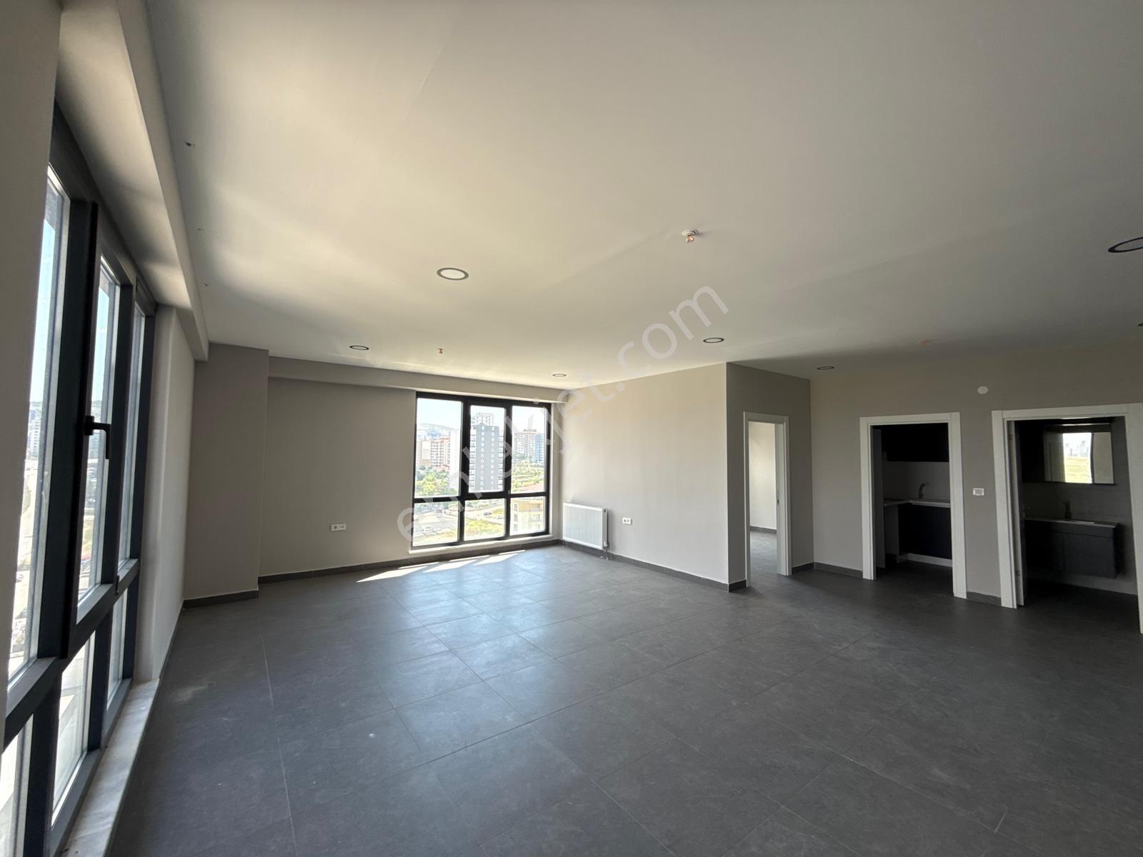 Bağlıca Bulvarı Üzeri Qule İş Merkezinde 1+1 Kiralık Ofisler - Görsel 17