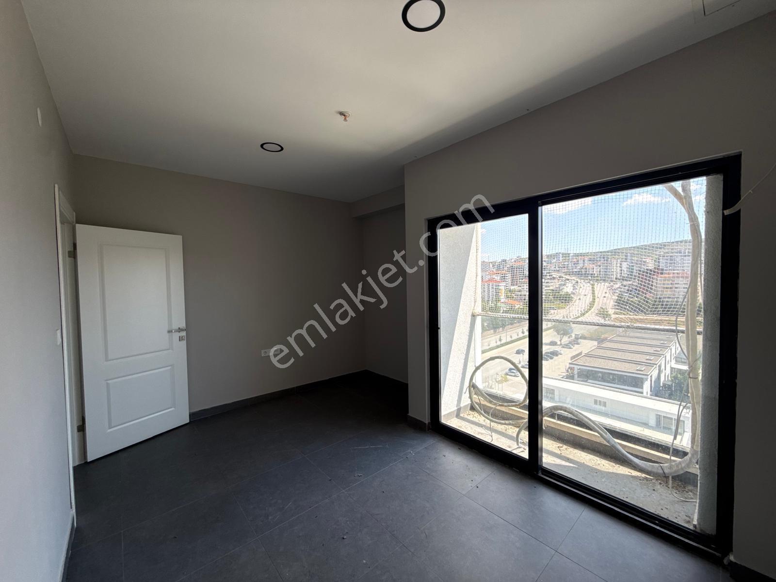 Bağlıca Bulvarı Üzeri Qule İş Merkezinde 1+1 Kiralık Ofisler - Görsel 13