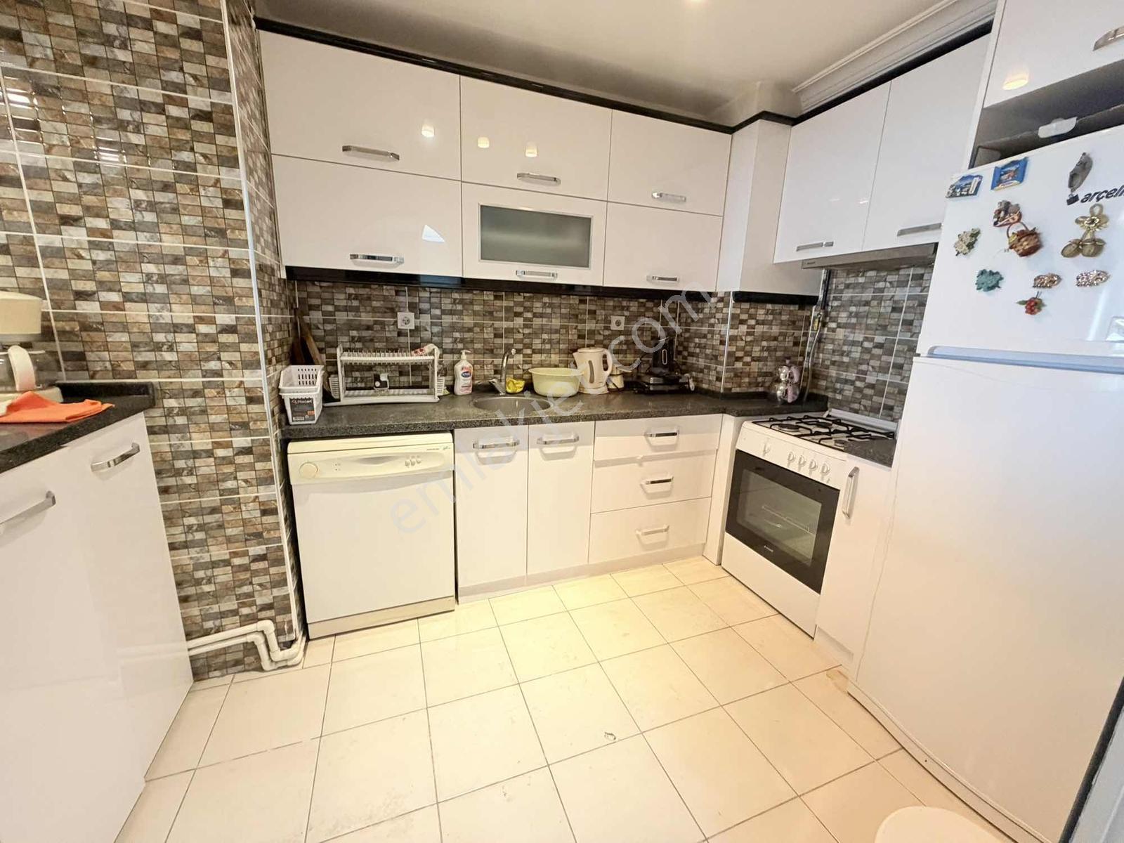 İnönü Cadde Üzeri 3+1 150 M2 Lüx Arakat Asansörlü "boş" Daire - Görsel 15