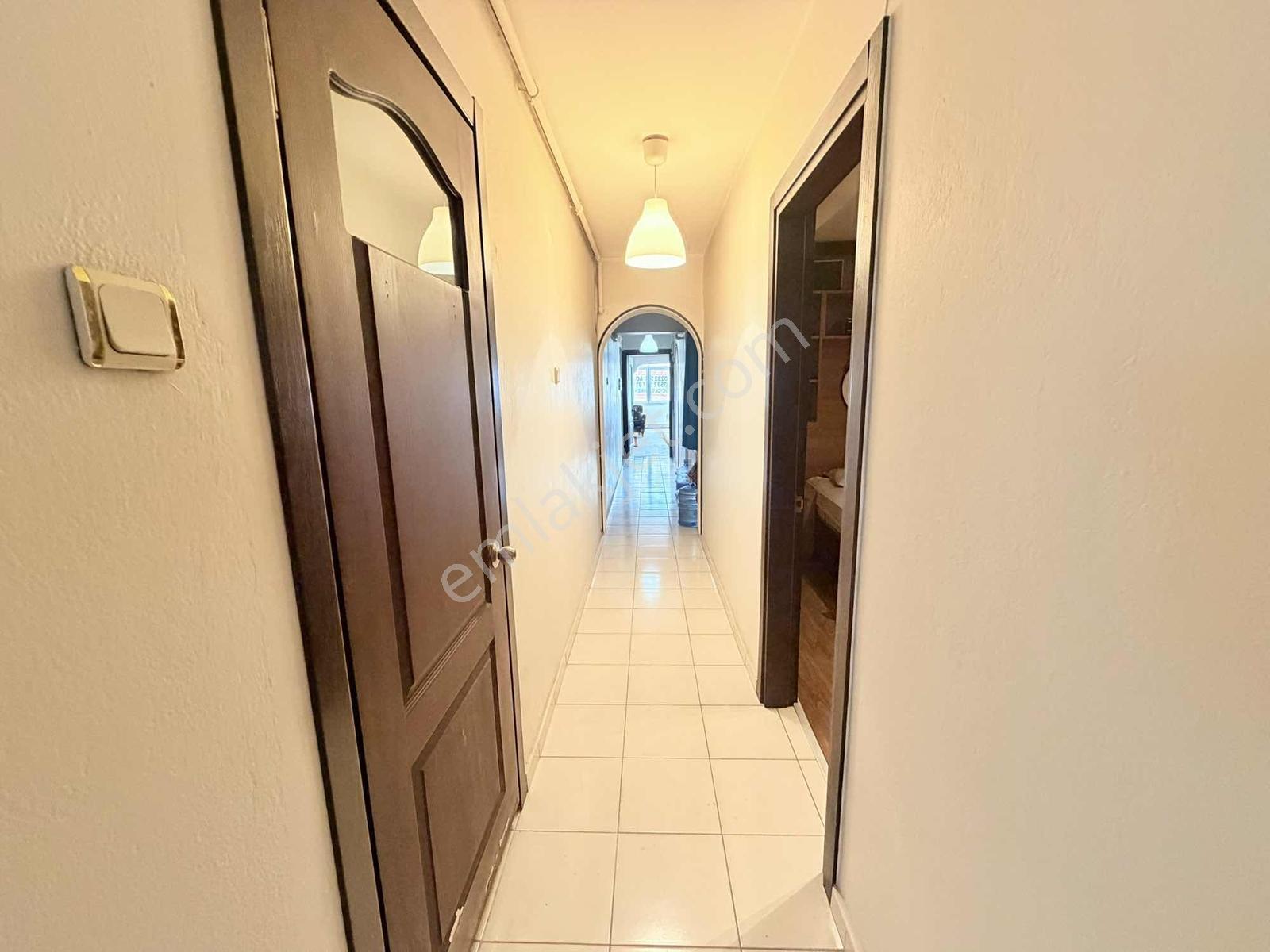 İnönü Cadde Üzeri 3+1 150 M2 Lüx Arakat Asansörlü "boş" Daire - Görsel 3