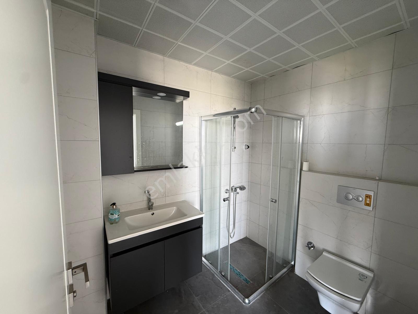 Bağlıca Bulvarı Üzeri Qule İş Merkezinde 1+0 Kiralık Ofisler - Görsel 12