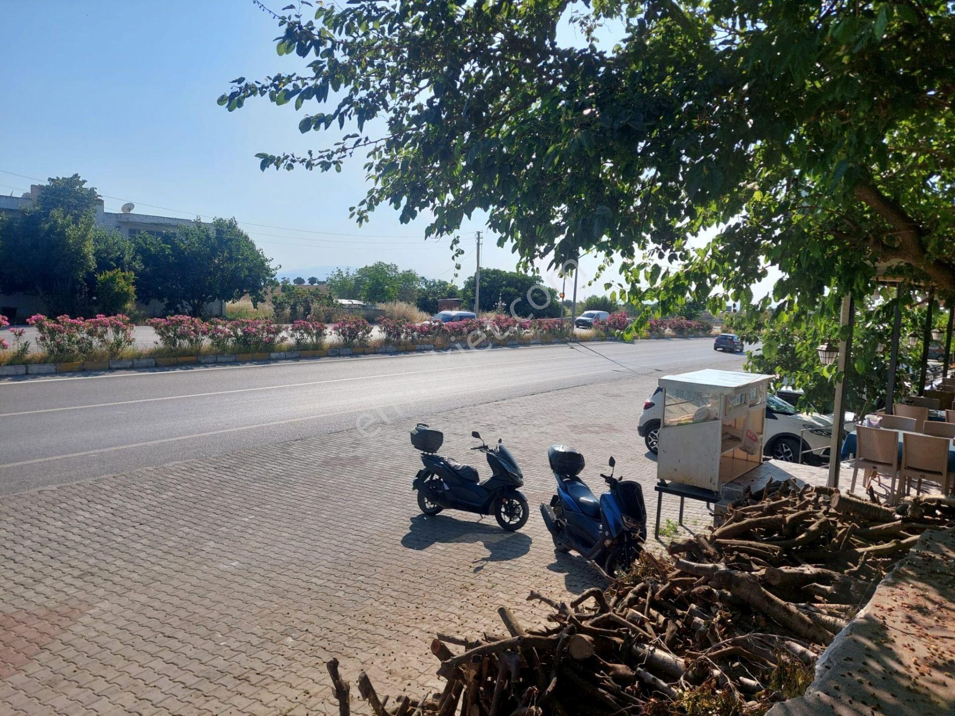 Kuşadası Yaylaköy'de Ana Yol Üzeri Ticari Kullanıma Uygun Mülk - Görsel 12