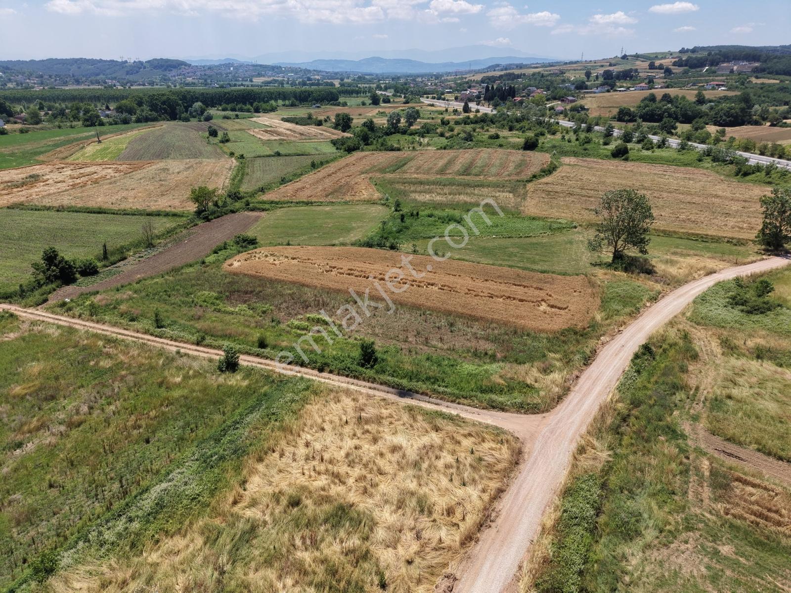 Adapazarı Kayrancıkta 1063m2 Resmi Yola Cepheli - Görsel 14
