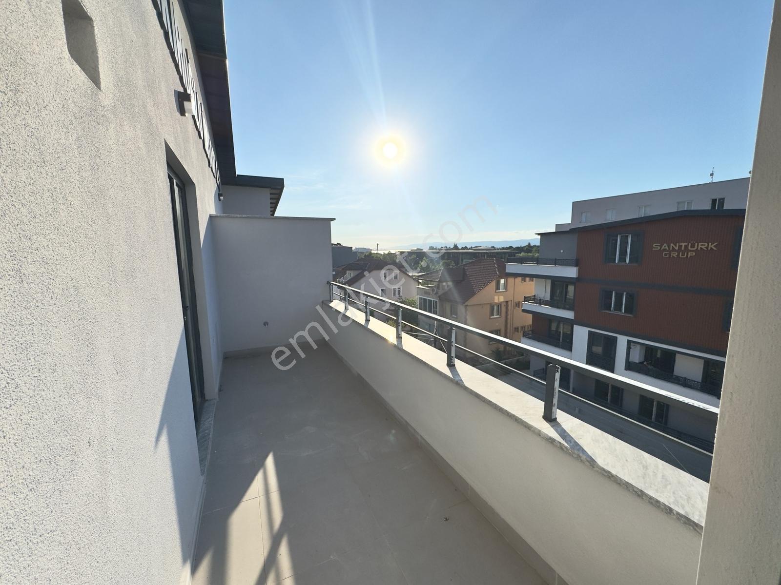 Başiskele Merkez'de Yeni Binada Kiralık 3+1 Dubleks Daire - Görsel 6