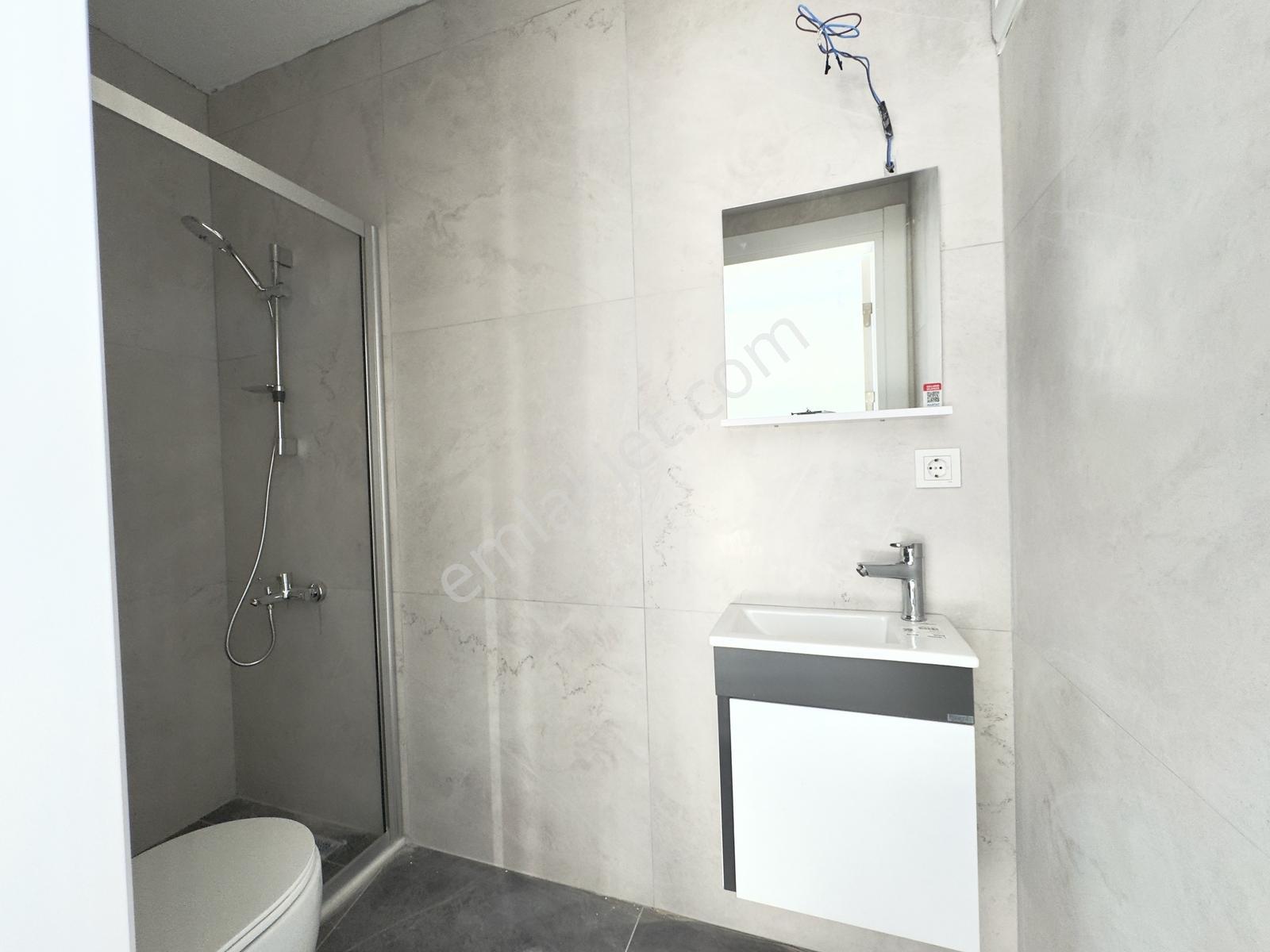 Başiskele Merkez'de Yeni Binada Kiralık 3+1 Dubleks Daire - Görsel 8