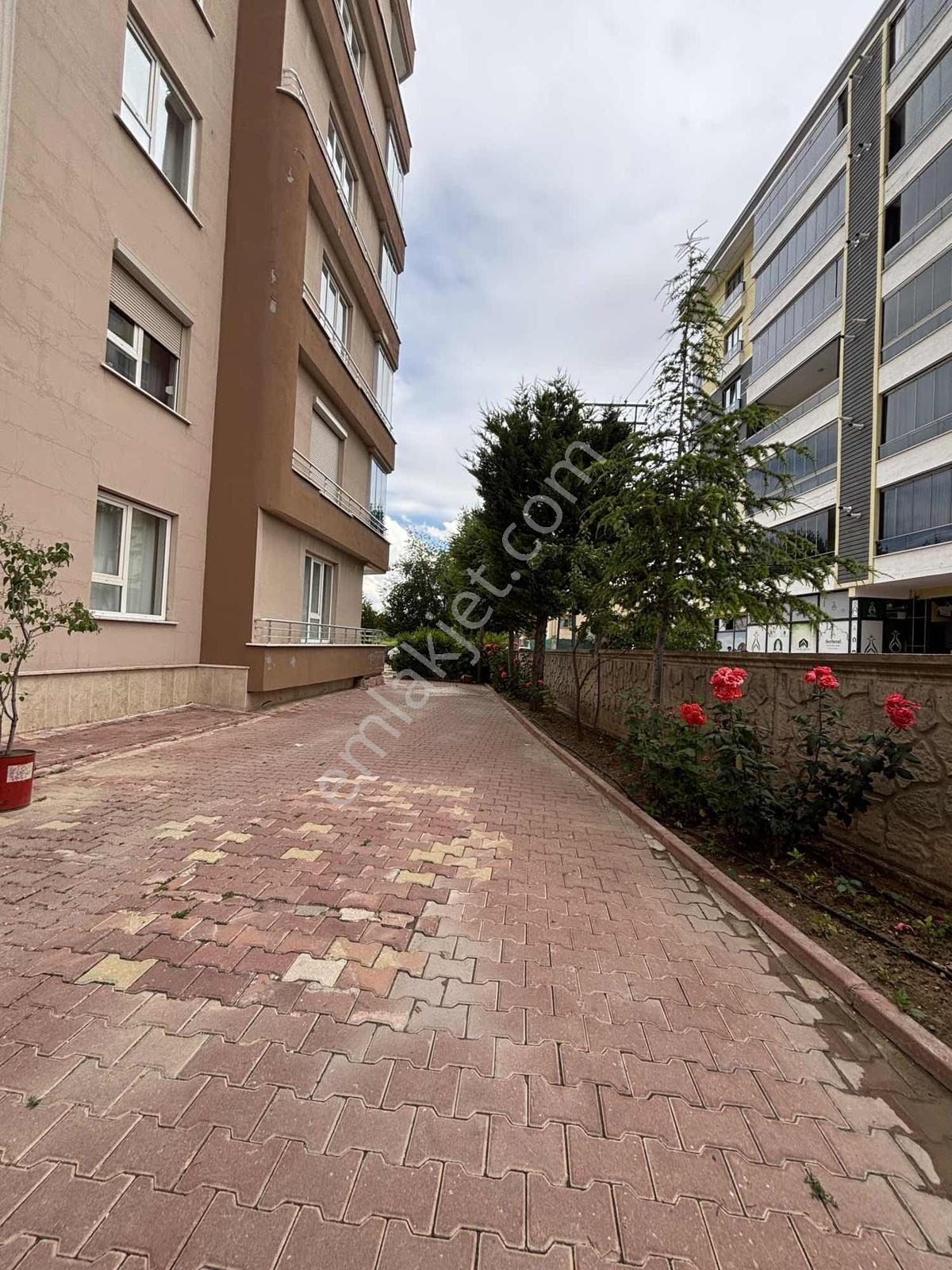 Fetih Caddesi Üzerinde 3+1 Satılık Genişş Daire - Görsel 20