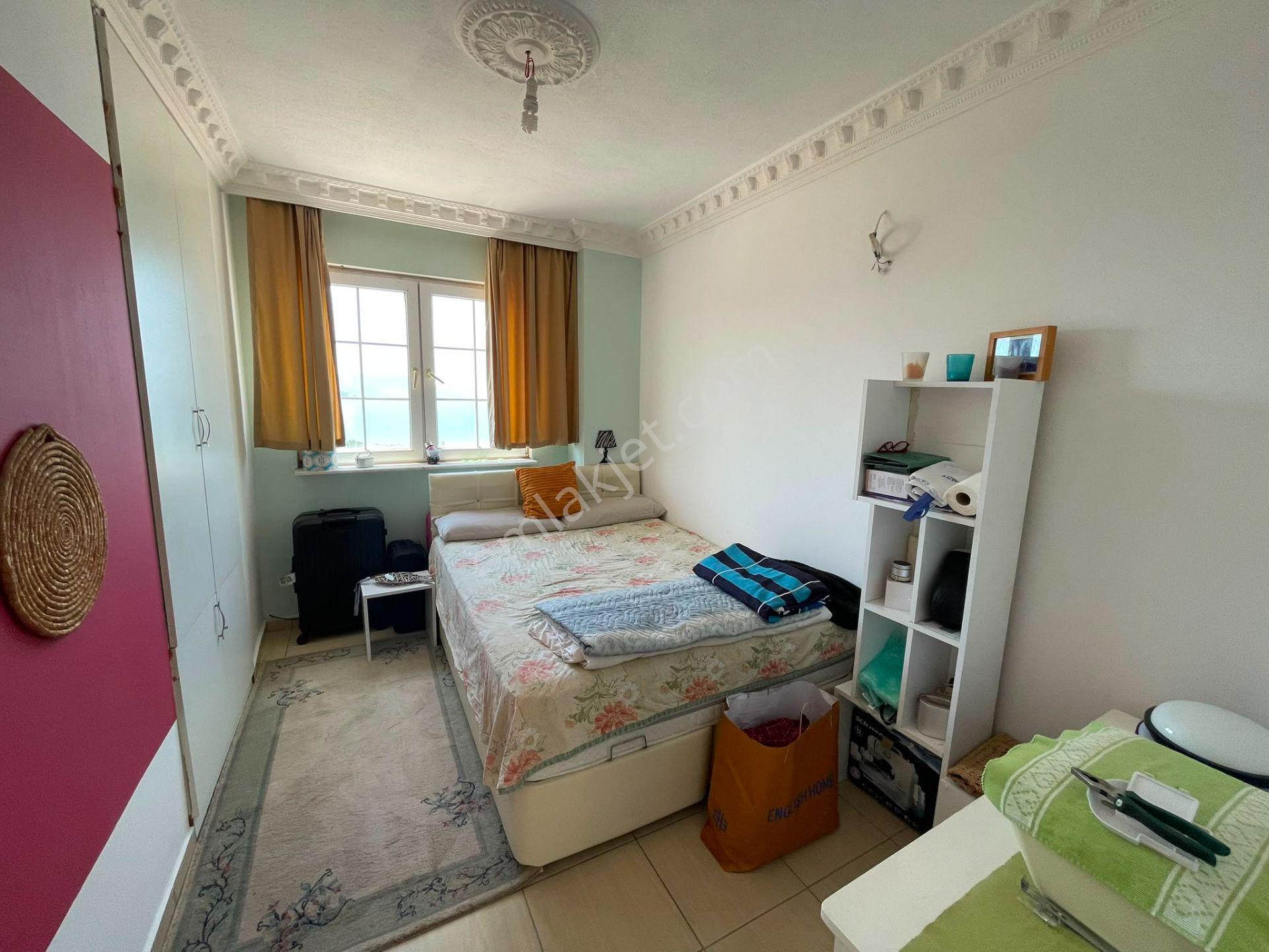Deniz Manzaralı Köşe Konum Özel Havuzlu 4+1 Villa - Görsel 11