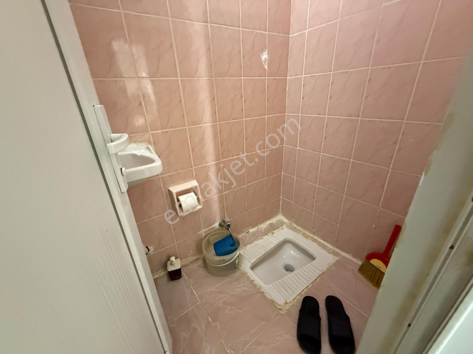 Köprü Emlaktan Gazi Mah. 2+1 102 M2 Balkonlu Ara Kat Daire - Görsel 26