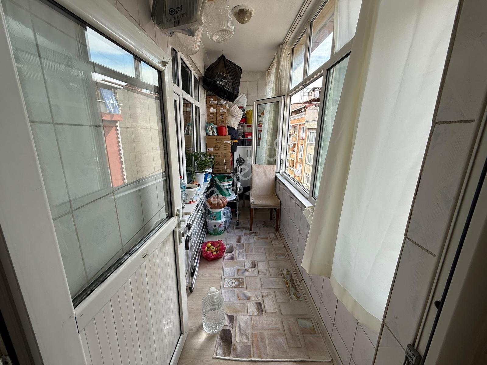 Köprü Emlaktan Gazi Mah. 2+1 102 M2 Balkonlu Ara Kat Daire - Görsel 35