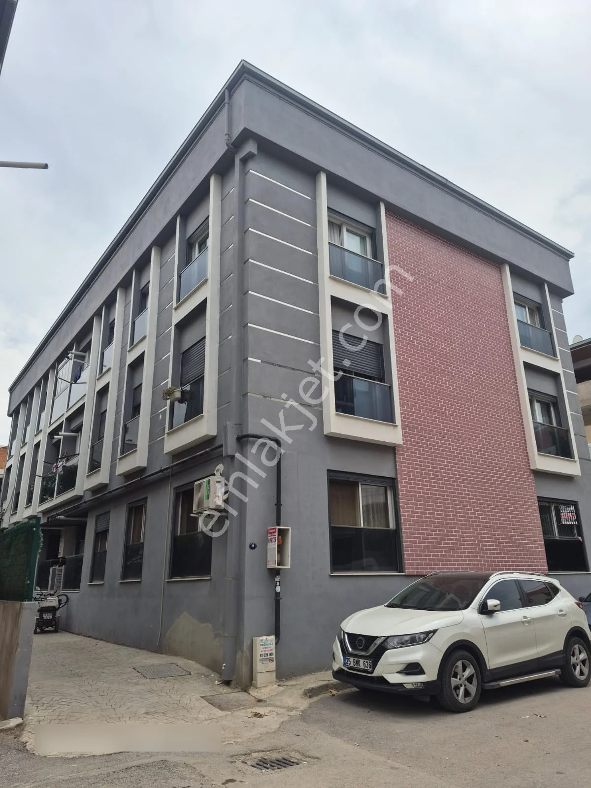 Çiğli Küçükçiğli Mahallesinde Kiralık Daire Fırsatı - Görsel 2