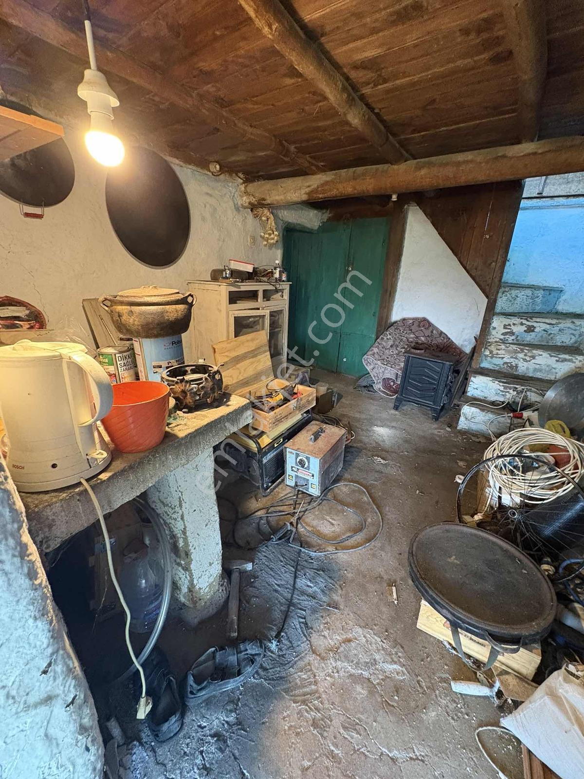 Bergama Bayramcılarda Muhteşem Köy Evi - Görsel 23