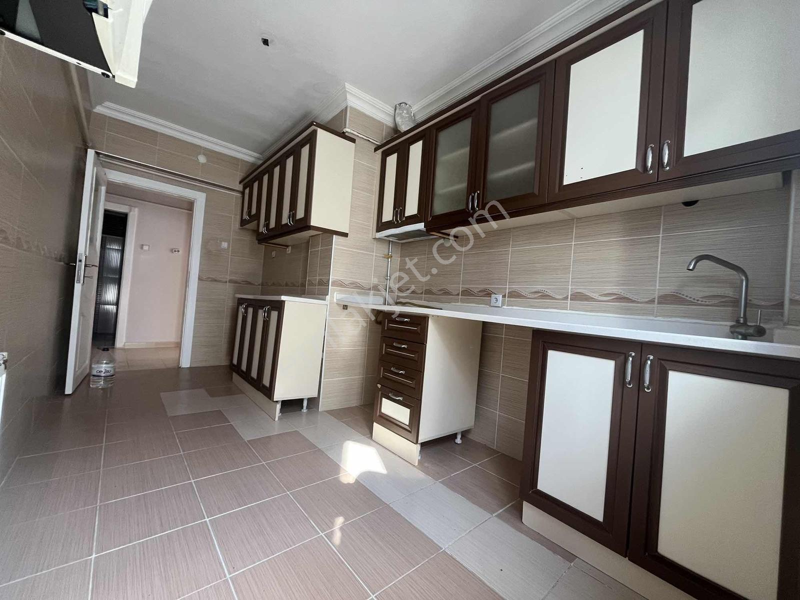 Gata Yakını Kiralık 3+1 En Üst Kat Çift Balkon Daire - Görsel 17