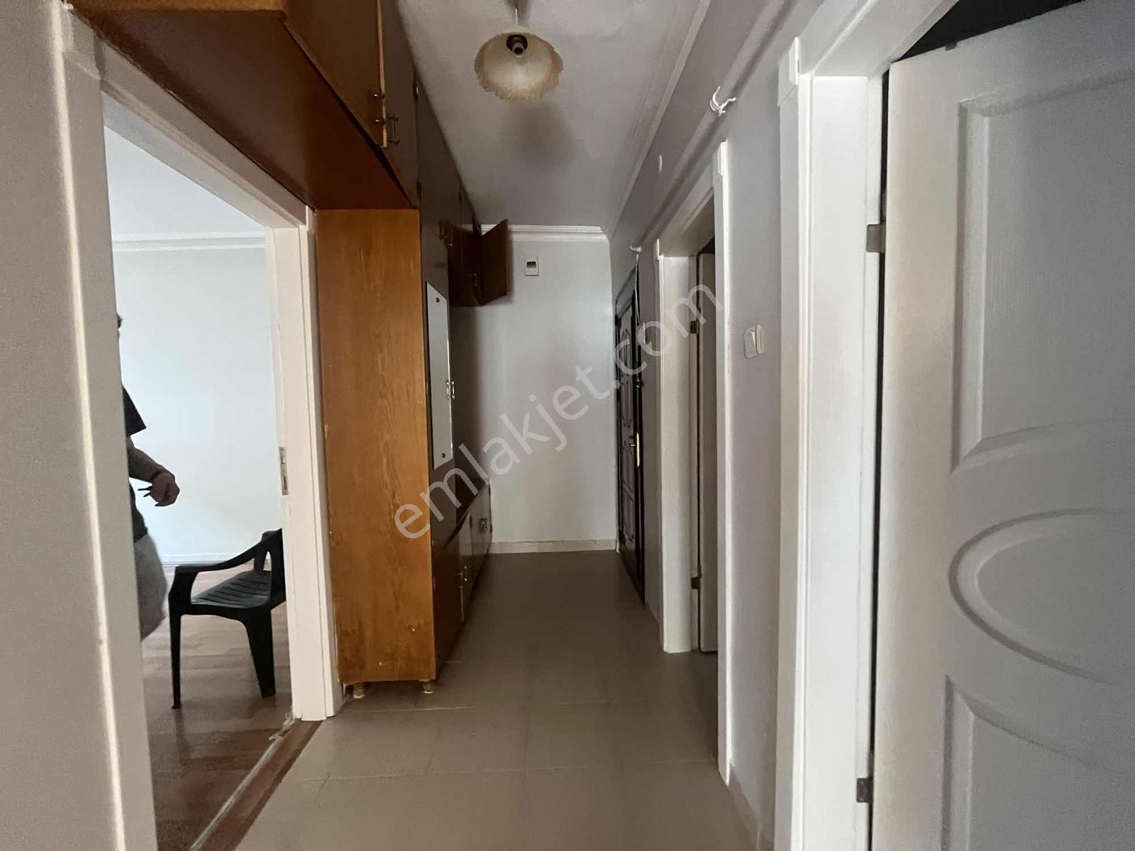 Gata Yakını Kiralık 3+1 En Üst Kat Çift Balkon Daire - Görsel 13