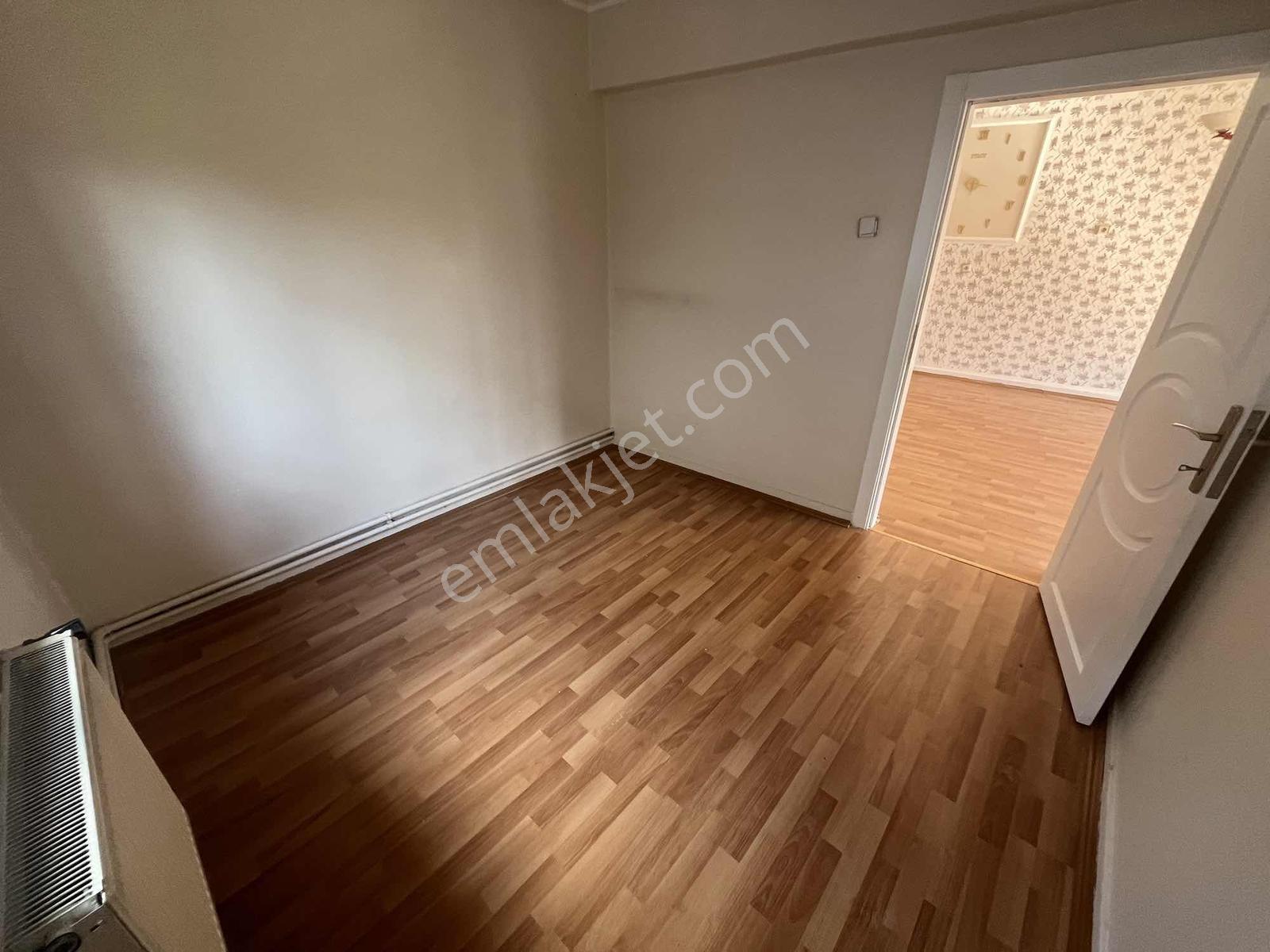Gata Yakını Kiralık 3+1 En Üst Kat Çift Balkon Daire - Görsel 7