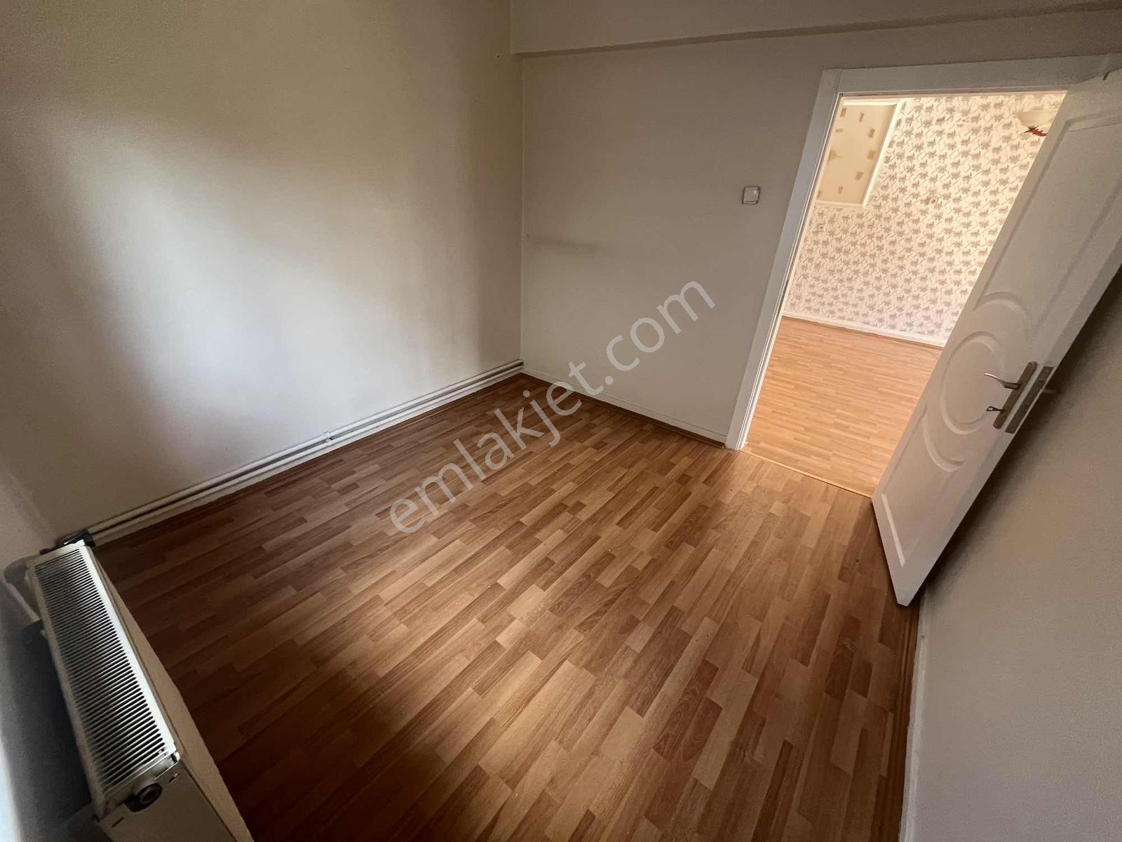Gata Yakını Kiralık 3+1 En Üst Kat Çift Balkon Daire - Görsel 19