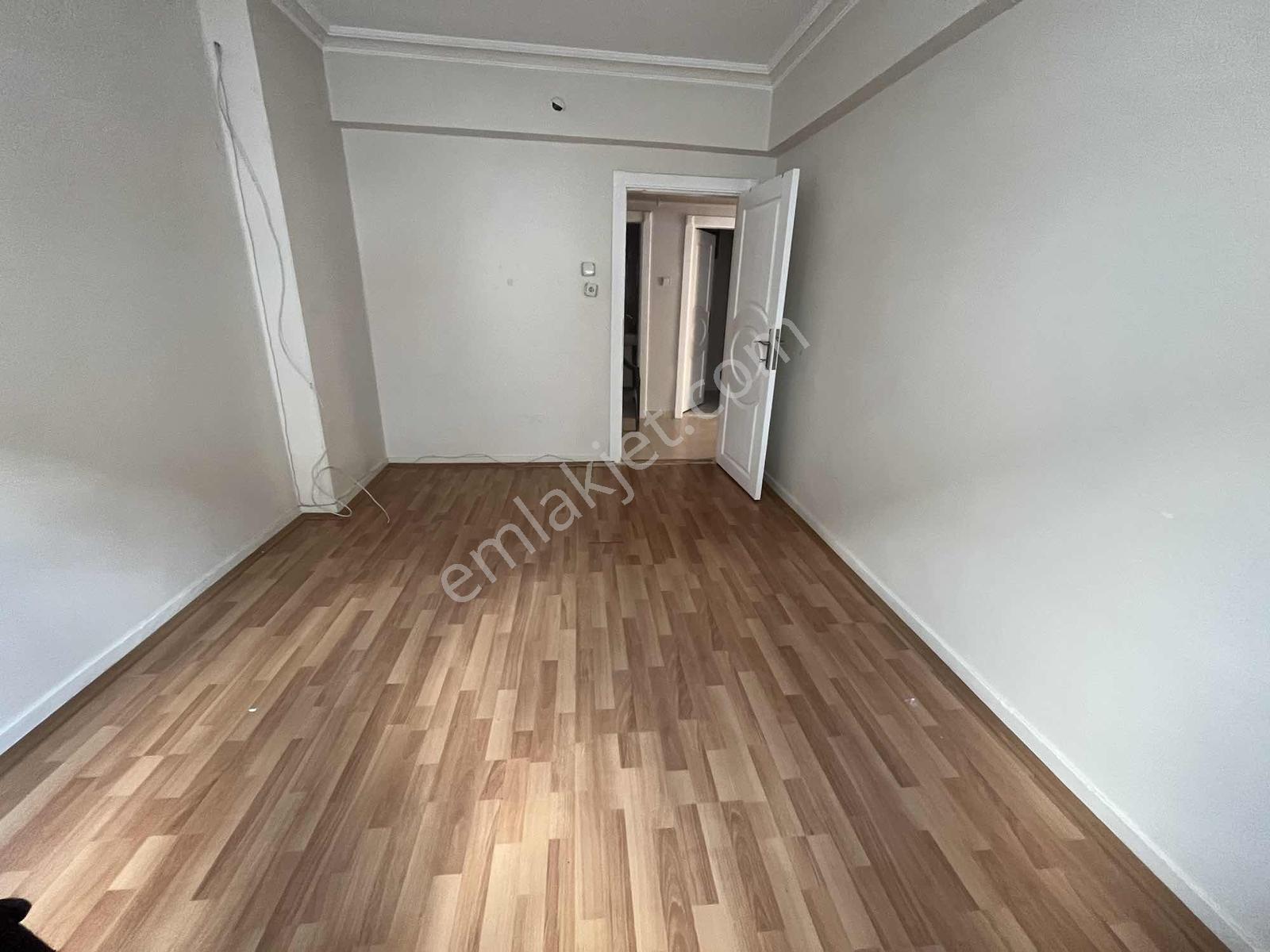 Gata Yakını Kiralık 3+1 En Üst Kat Çift Balkon Daire - Görsel 11