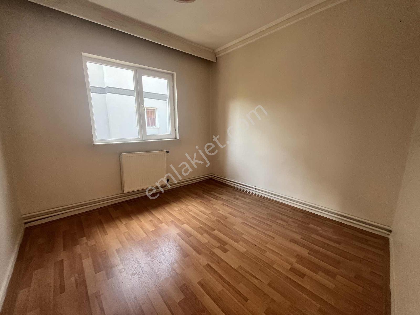 Gata Yakını Kiralık 3+1 En Üst Kat Çift Balkon Daire - Görsel 4