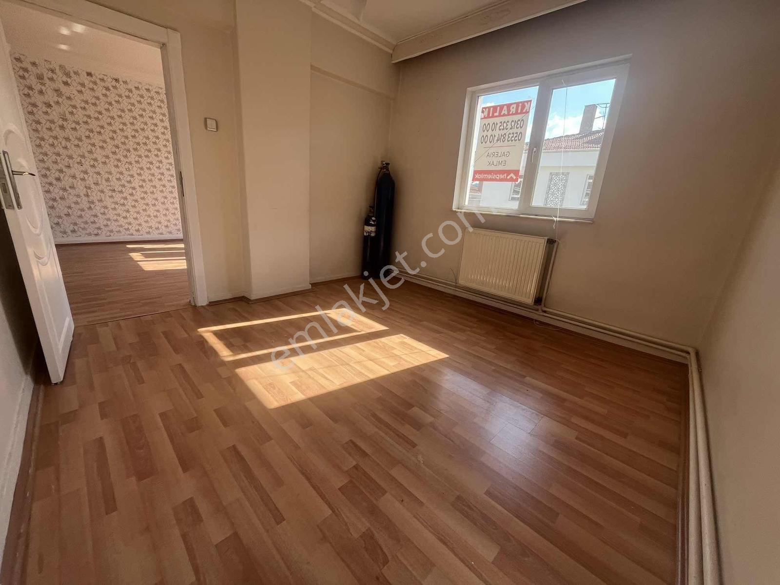 Gata Yakını Kiralık 3+1 En Üst Kat Çift Balkon Daire - Görsel 23