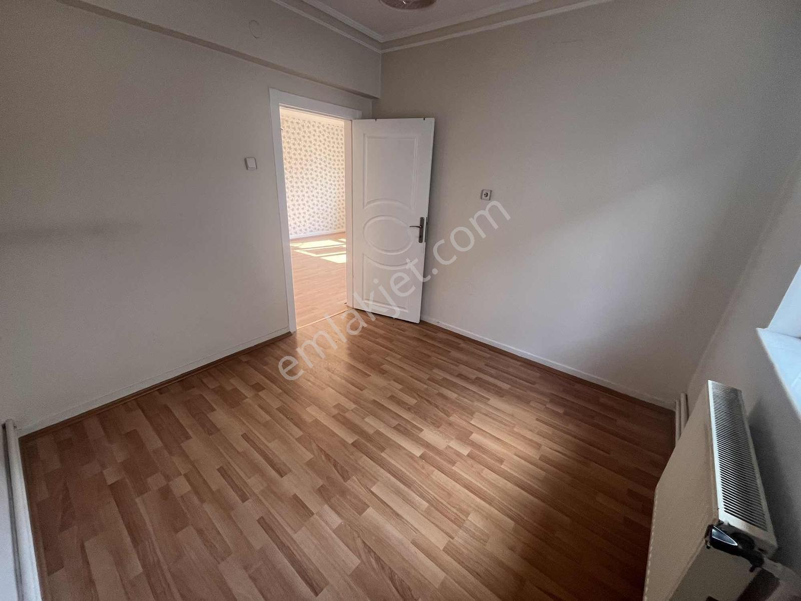 Gata Yakını Kiralık 3+1 En Üst Kat Çift Balkon Daire - Görsel 32