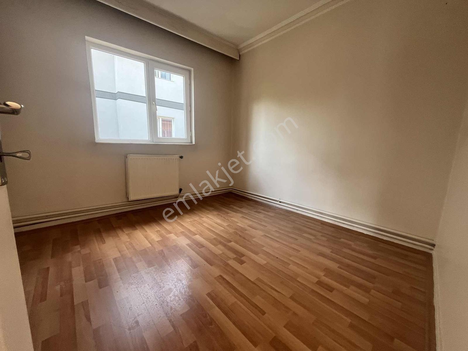Gata Yakını Kiralık 3+1 En Üst Kat Çift Balkon Daire - Görsel 12