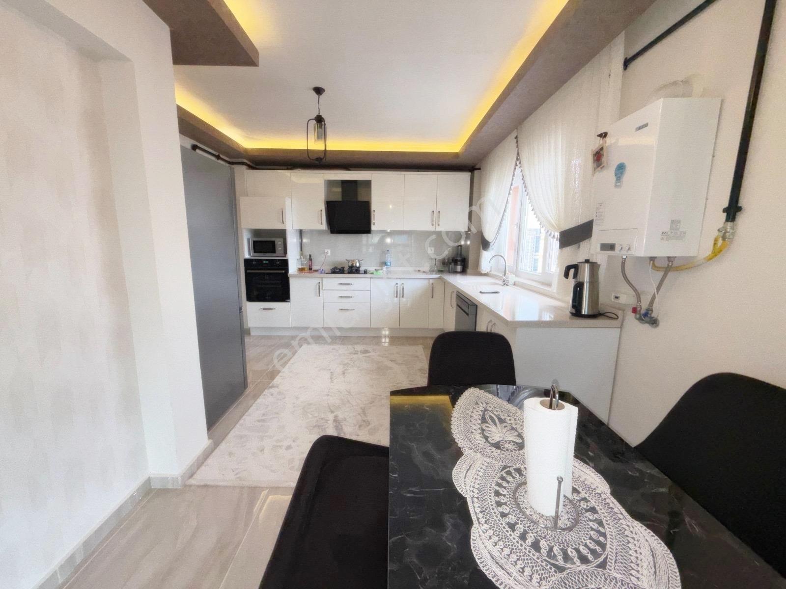 Cadde Üzerinde Full Yapılı 4+1 Satılık Okullar Bölgesinde Daire - Görsel 22