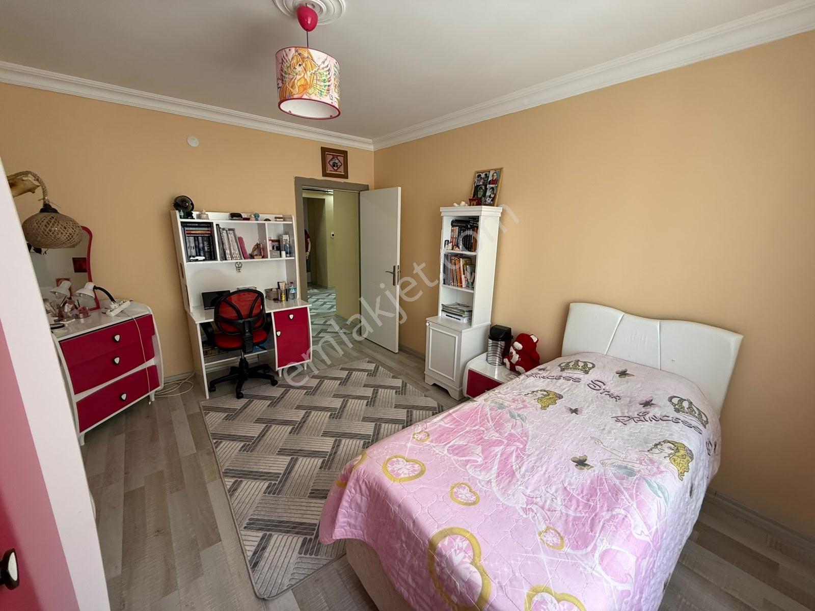 Krediye Uygun !! Satılık 3+1/130m2 Full Yapılı Güney Cephe Daire - Görsel 23