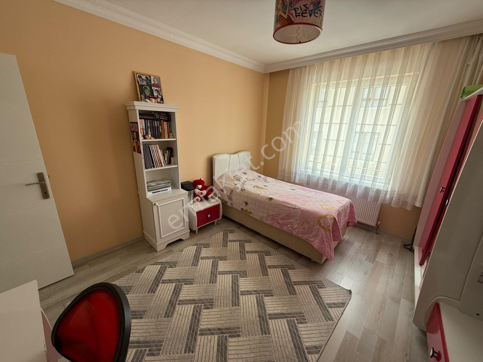Krediye Uygun !! Satılık 3+1/130m2 Full Yapılı Güney Cephe Daire - Görsel 2