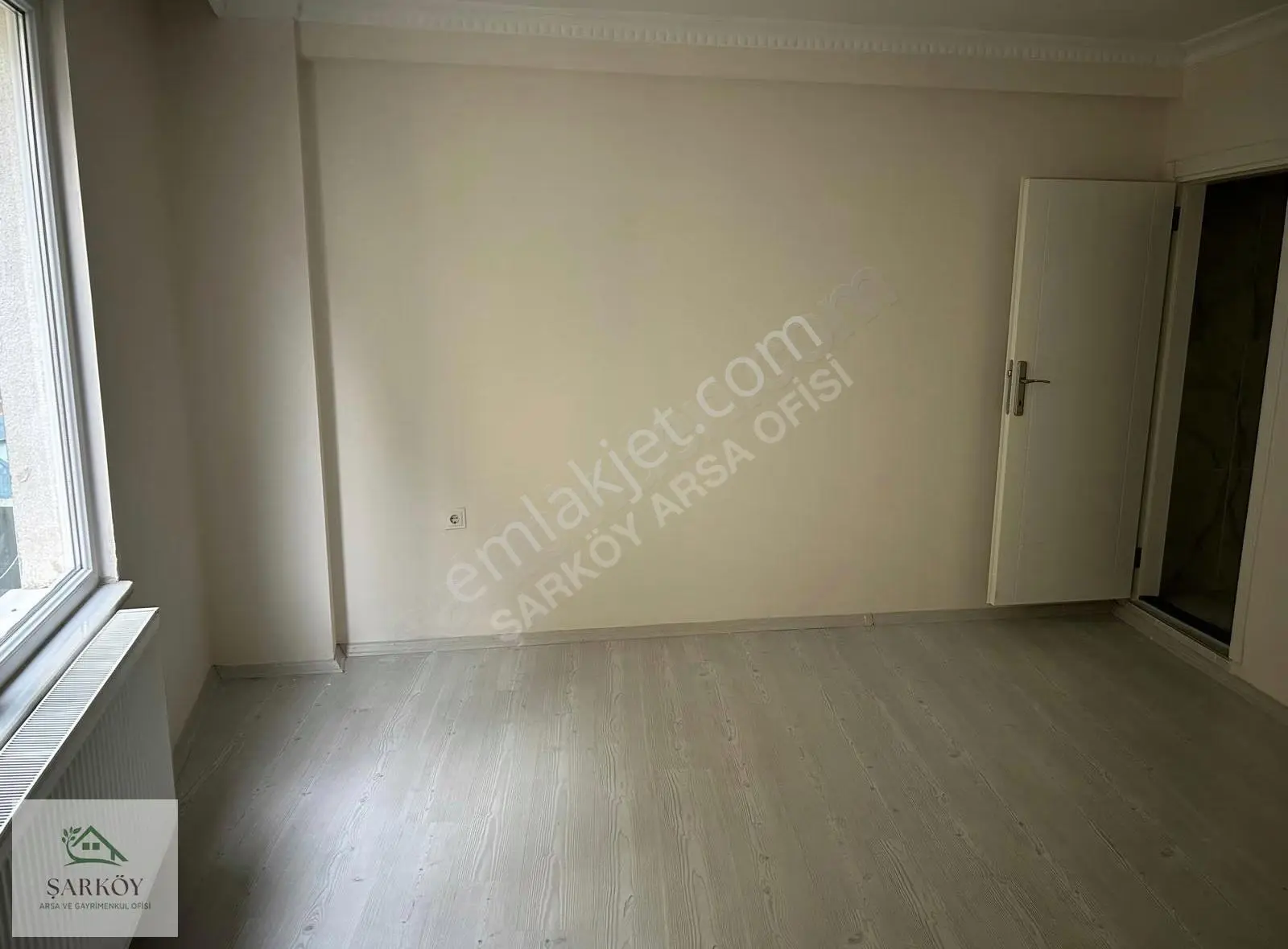 Tekirdağ Şarköy'de Şehrin Merkezinde Satılık 2+1 Daire