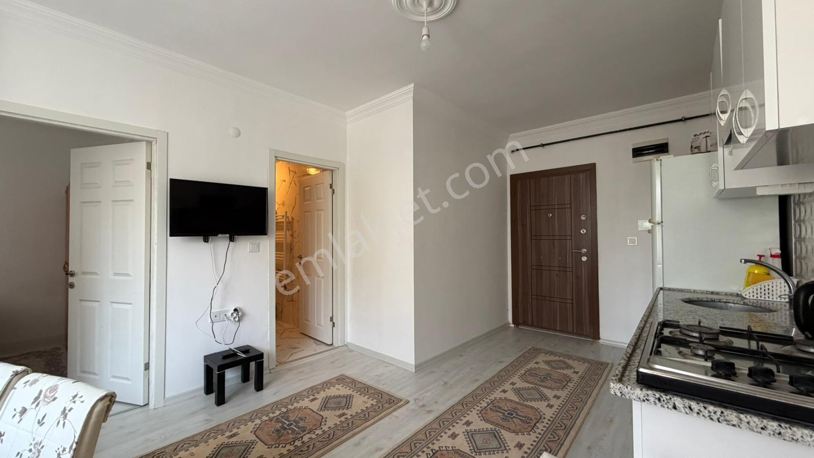 Cumhuriyet Mh İl Emniyet Binasının Sokağında Kiralık Eşyalı 1+1 - Görsel 4
