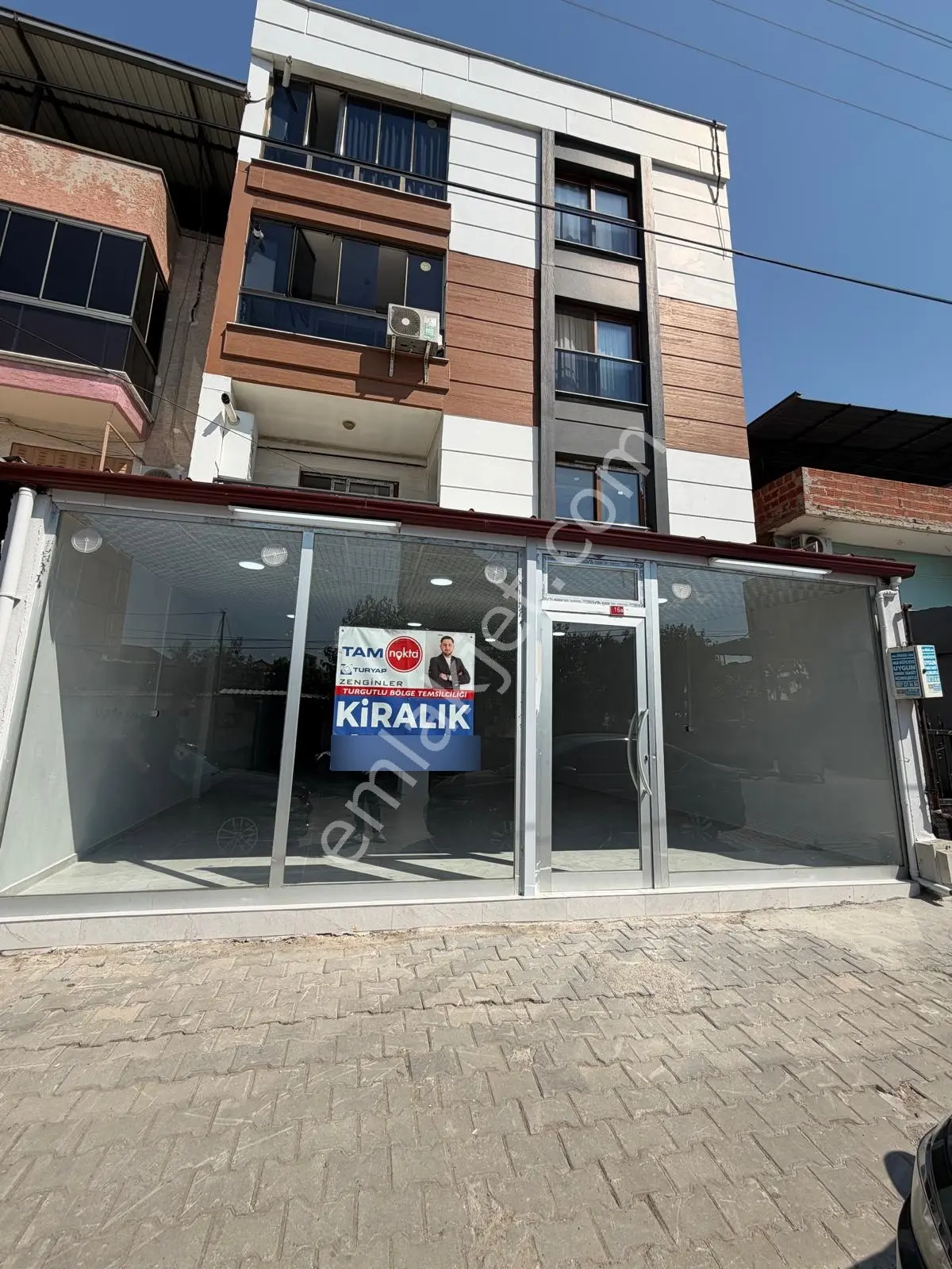 Yıldırım Mahallesi'nde Ege Umut Sırasında Kiralık Dükkan