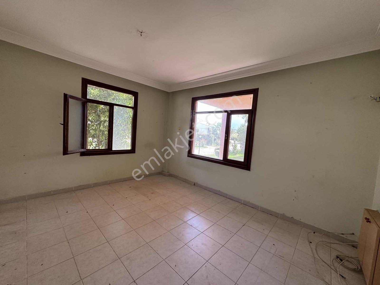 Sarıçam Menekşe'de Satılık Göl Manzaralı Kat Mülkiyetli Villa - Görsel 12