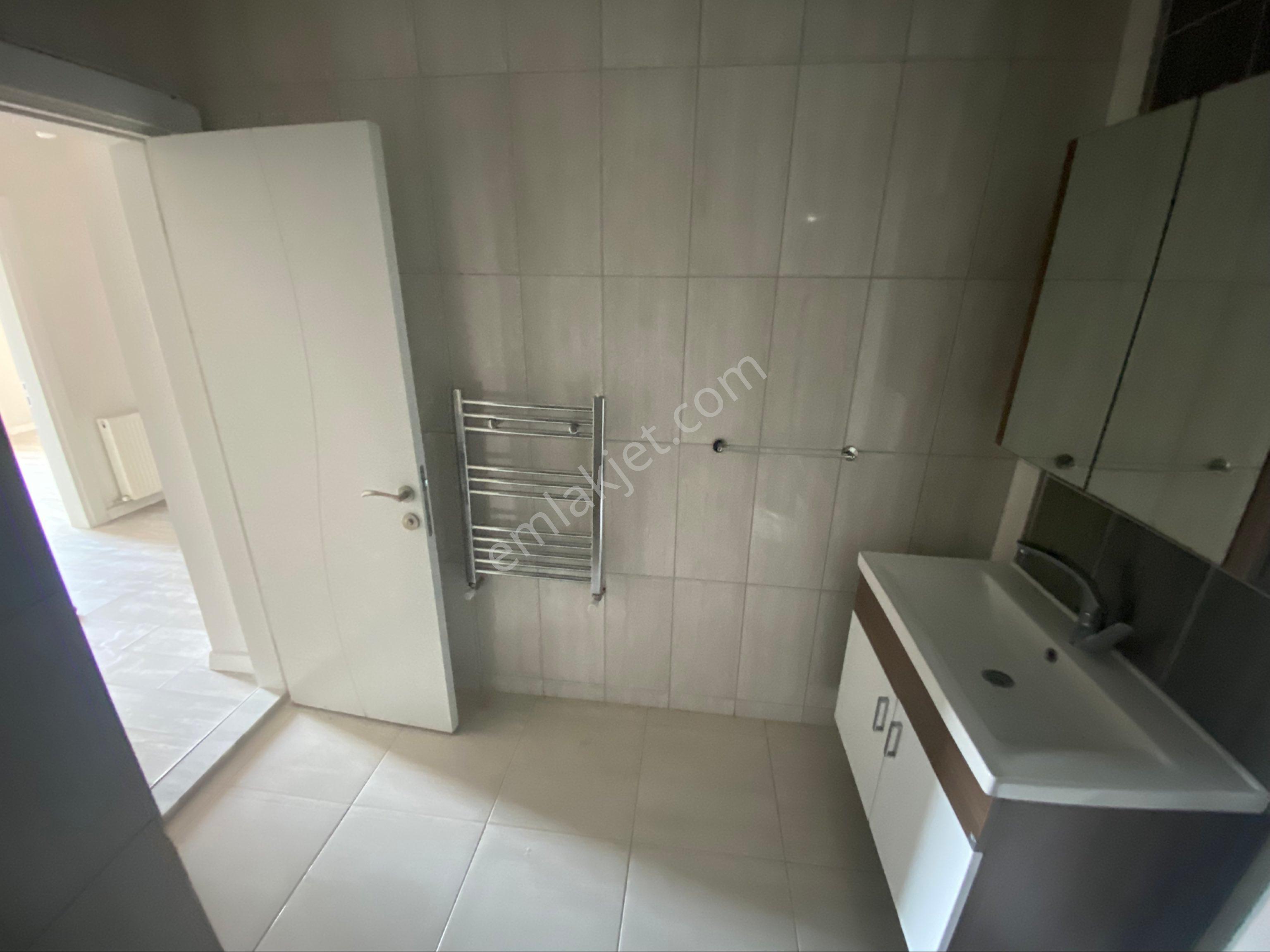 Gölcük Hisareyn'de Site İçi 4+1 Kiralık Bahçe Dubleks - Görsel 29