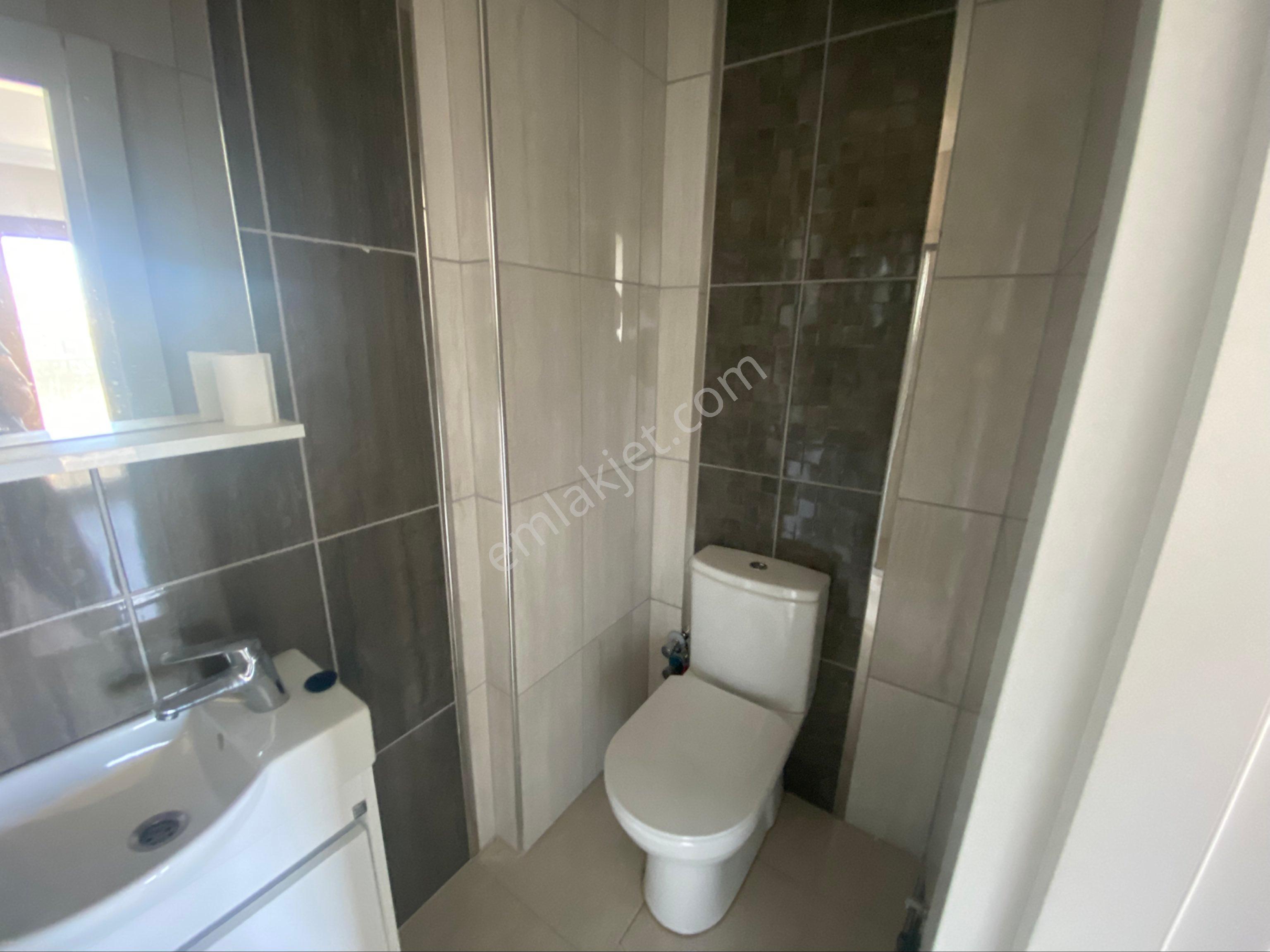 Gölcük Hisareyn'de Site İçi 4+1 Kiralık Bahçe Dubleks - Görsel 19