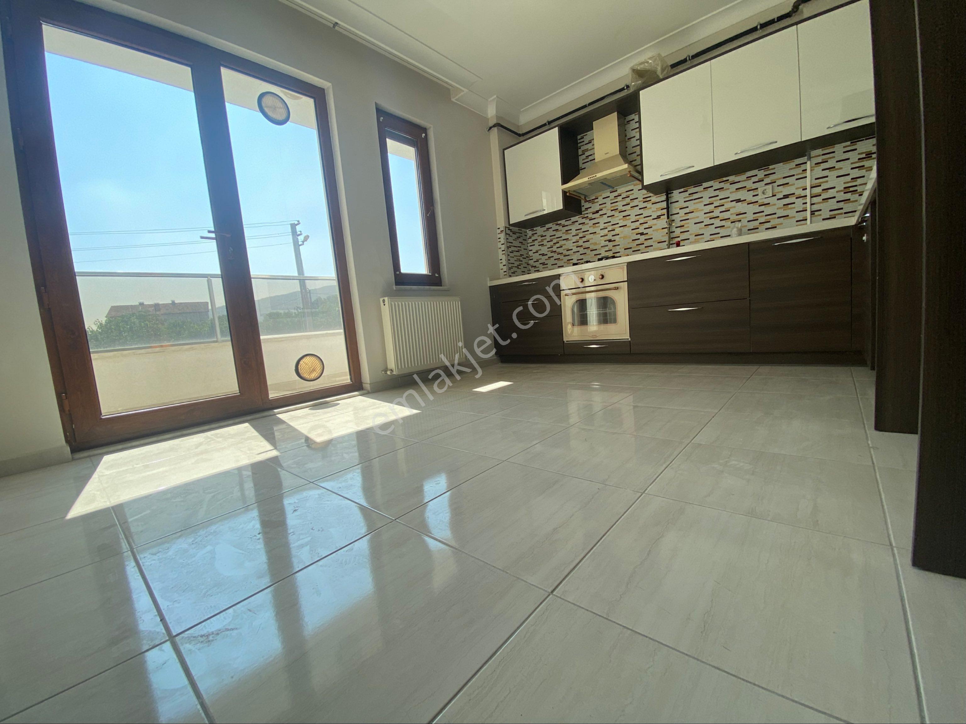 Gölcük Hisareyn'de Site İçi 4+1 Kiralık Bahçe Dubleks - Görsel 8