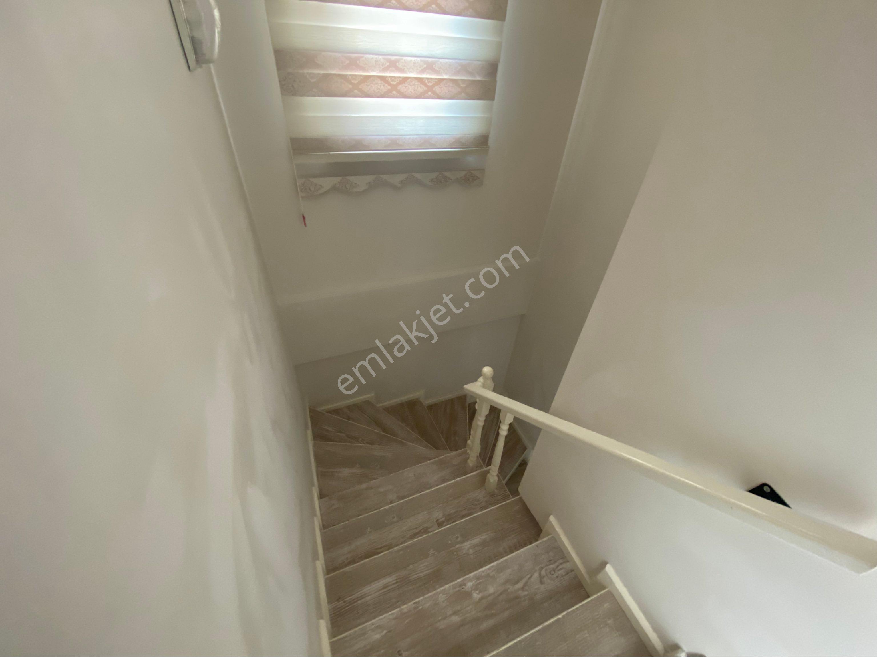 Gölcük Hisareyn'de Site İçi 4+1 Kiralık Bahçe Dubleks - Görsel 10