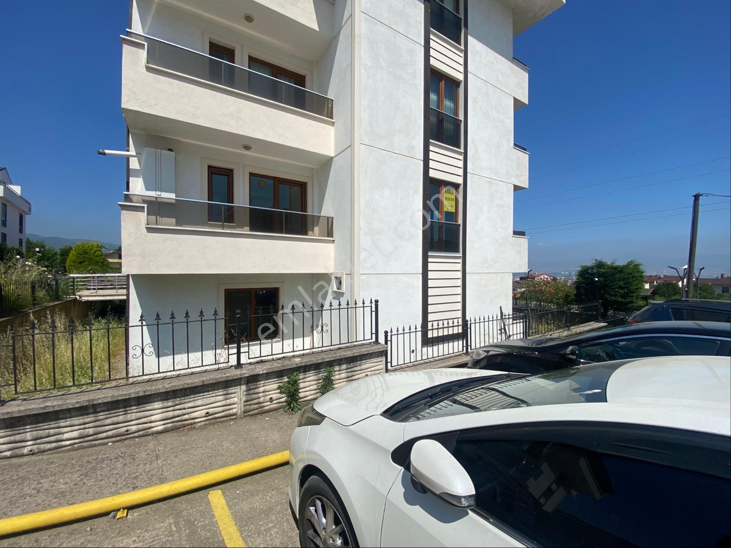 Gölcük Hisareyn'de Site İçi 4+1 Kiralık Bahçe Dubleks - Görsel 33