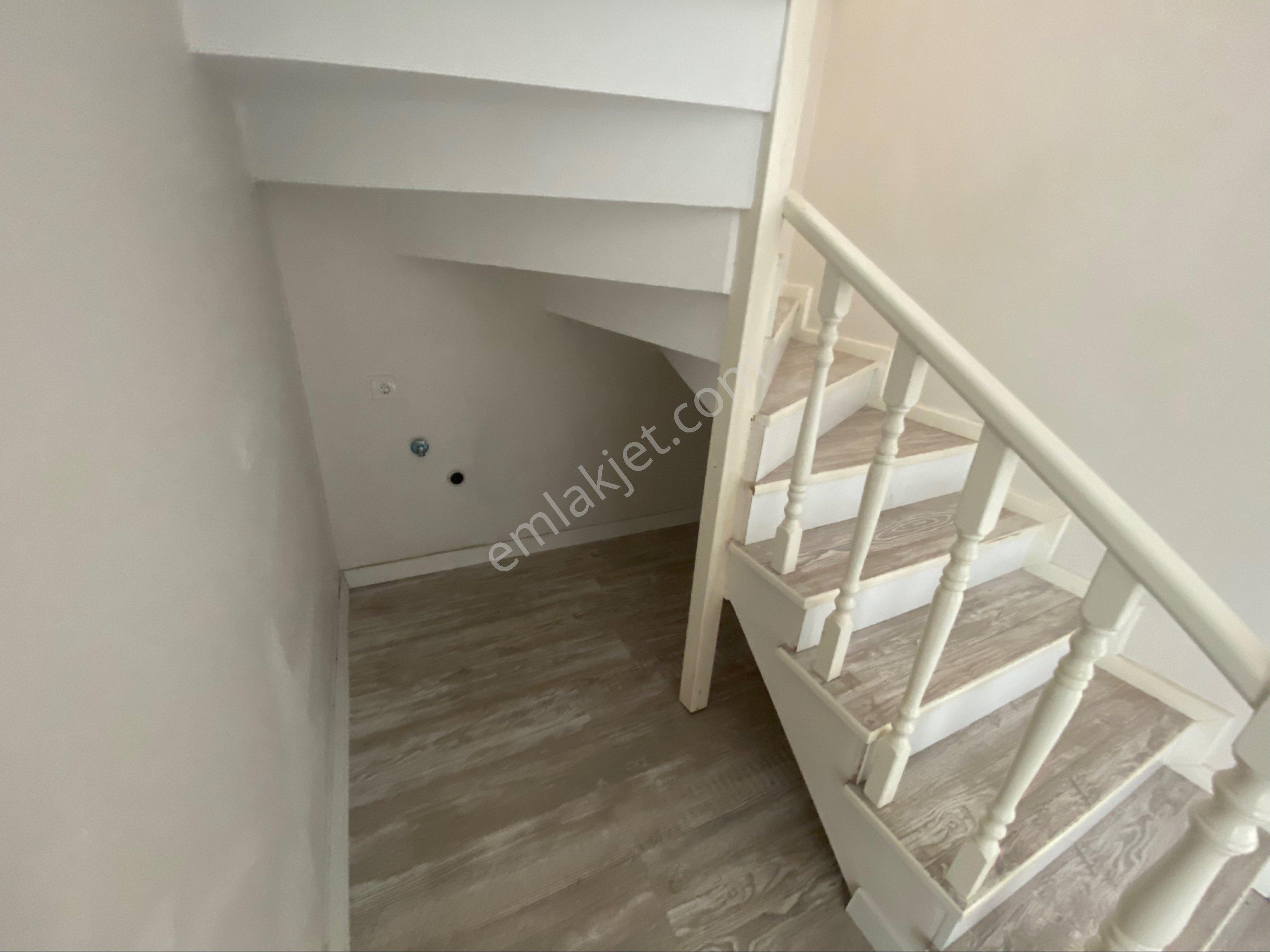 Gölcük Hisareyn'de Site İçi 4+1 Kiralık Bahçe Dubleks - Görsel 12