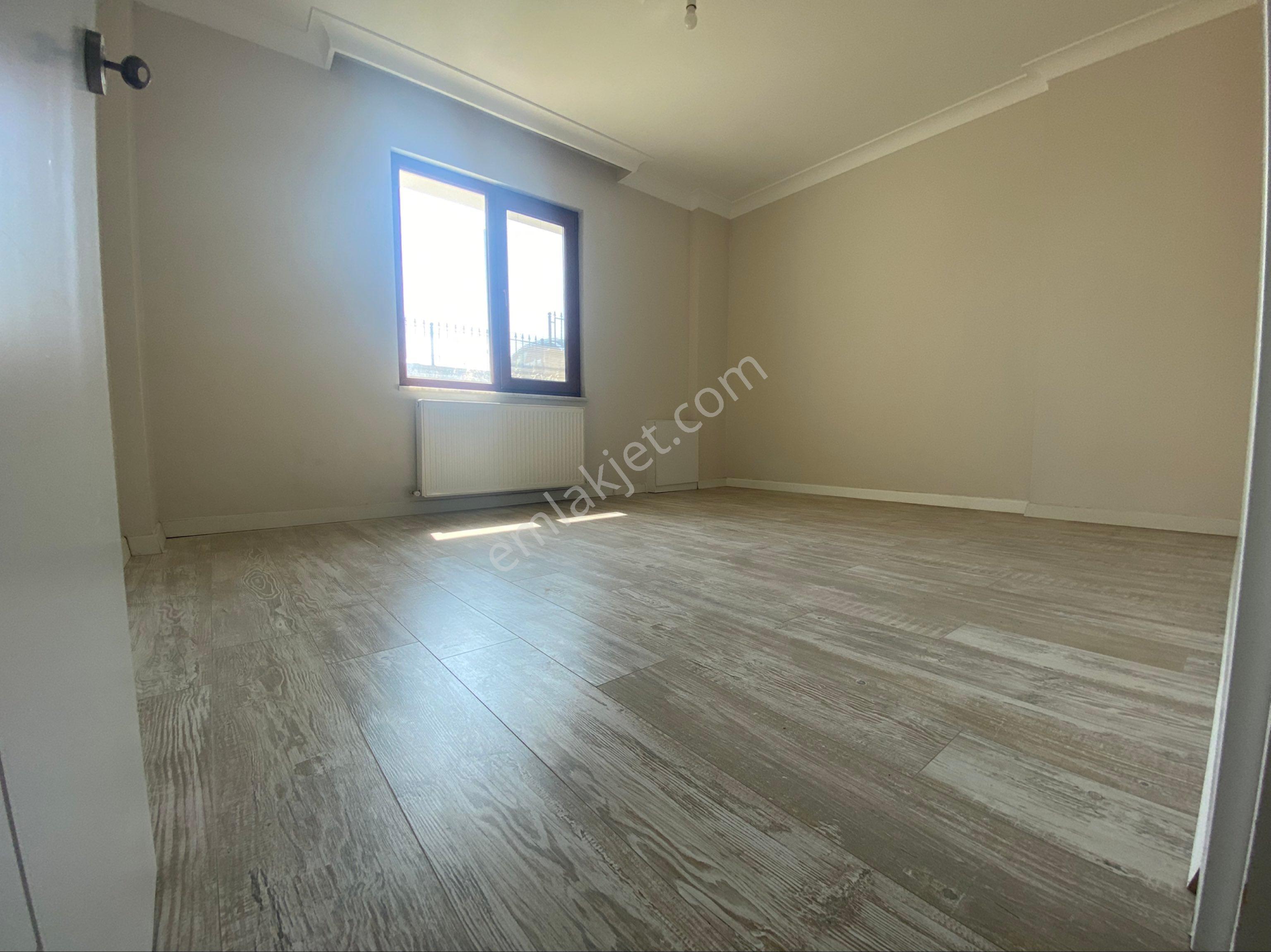 Gölcük Hisareyn'de Site İçi 4+1 Kiralık Bahçe Dubleks - Görsel 14