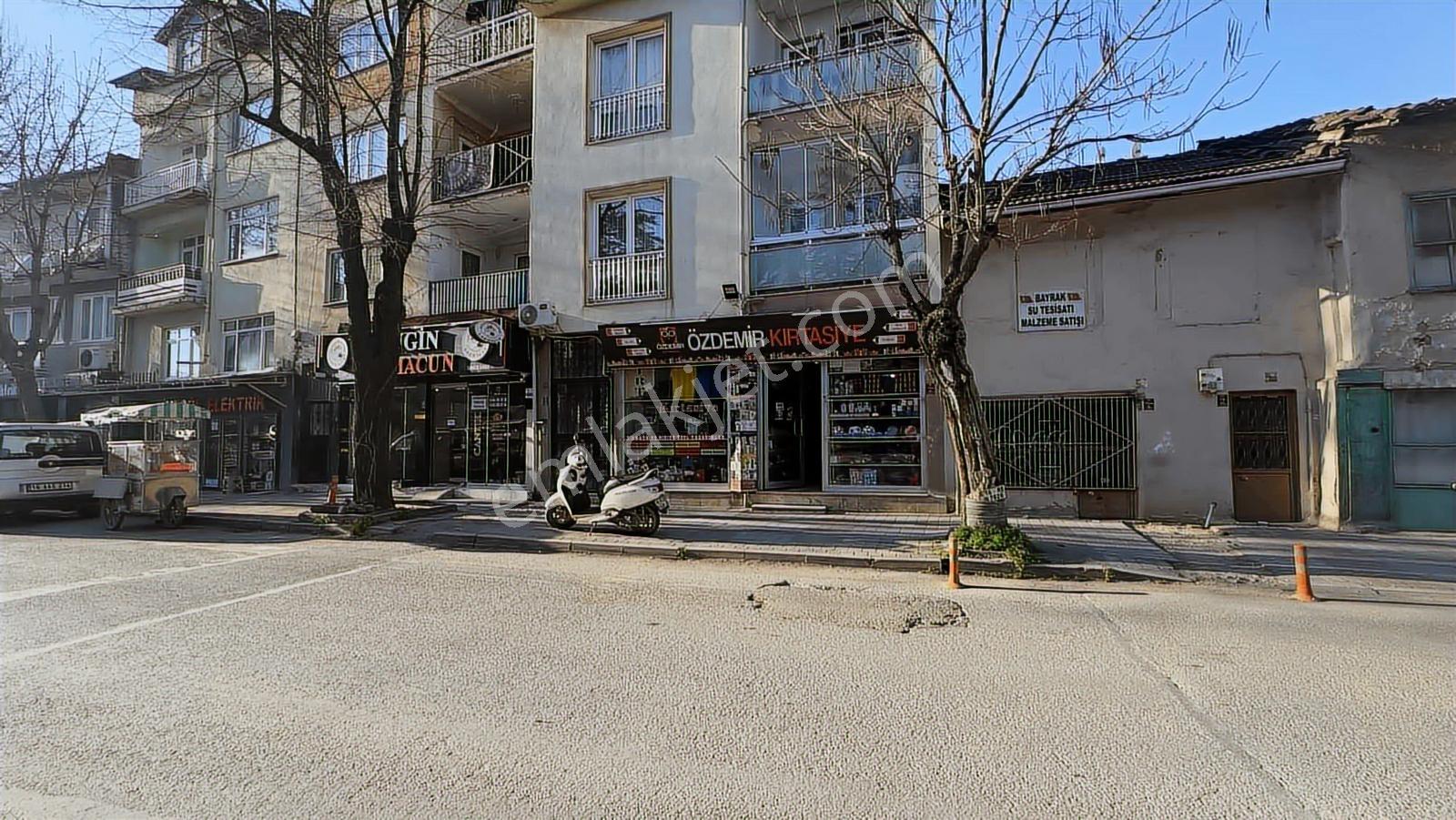 Kaşıkçıoğlu Okulu Karşısında 15 Yıllık Hazır Müşterili Kırtasiye - Görsel 7