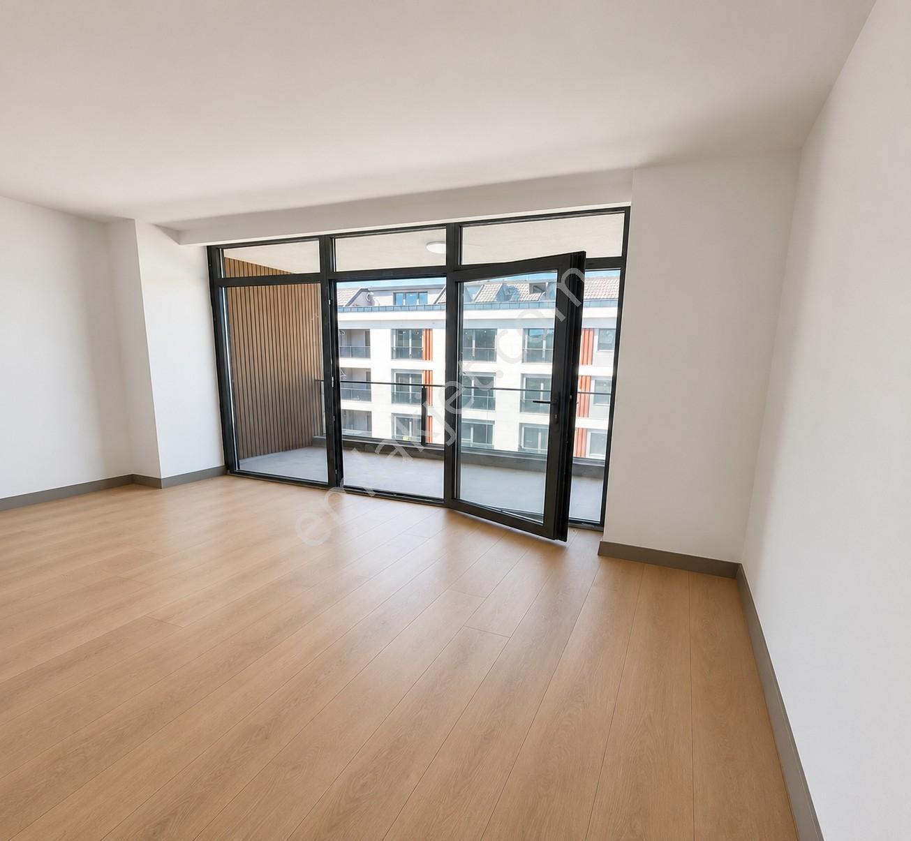 Kavaklı'nın En Güzel Noktasında Deniz Manzaralı 4+2 Dublex Daire - Görsel 14