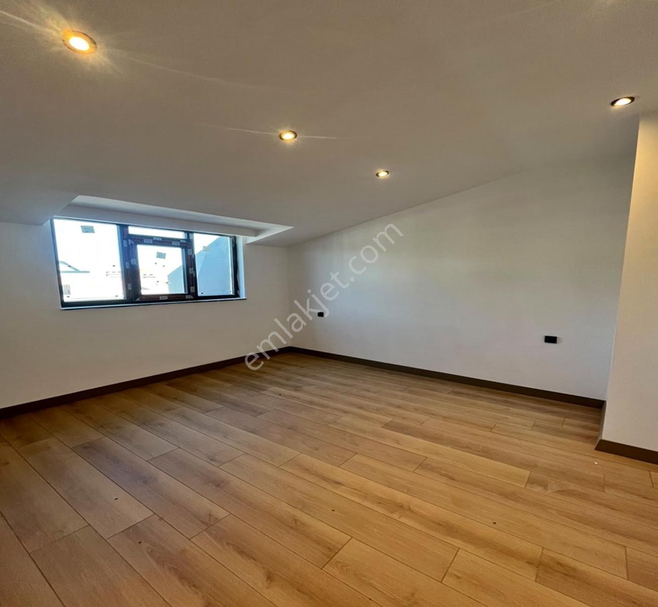 Kavaklı'nın En Güzel Noktasında Deniz Manzaralı 4+2 Dublex Daire - Görsel 29