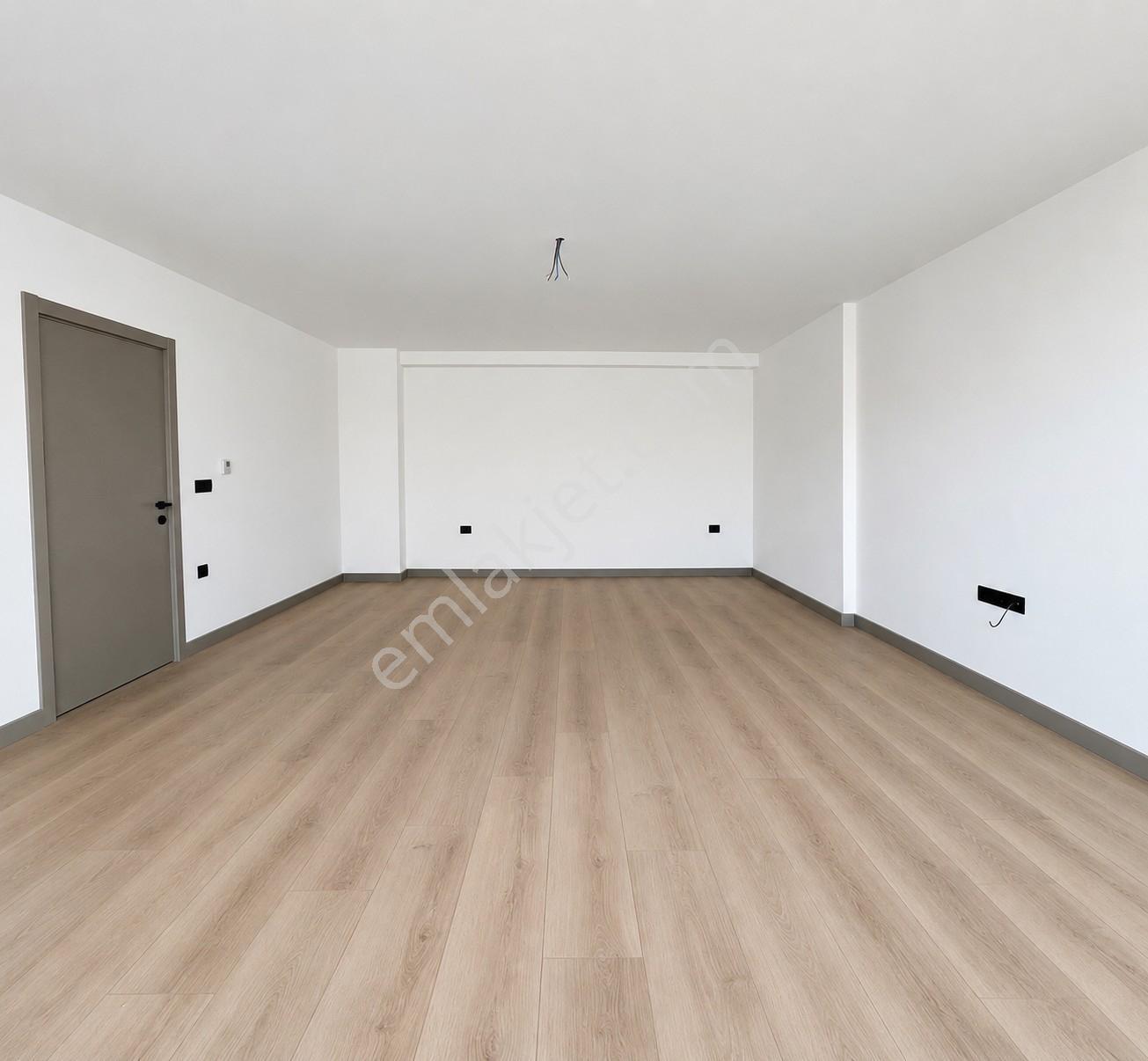 Kavaklı'nın En Güzel Noktasında Deniz Manzaralı 4+2 Dublex Daire - Görsel 11