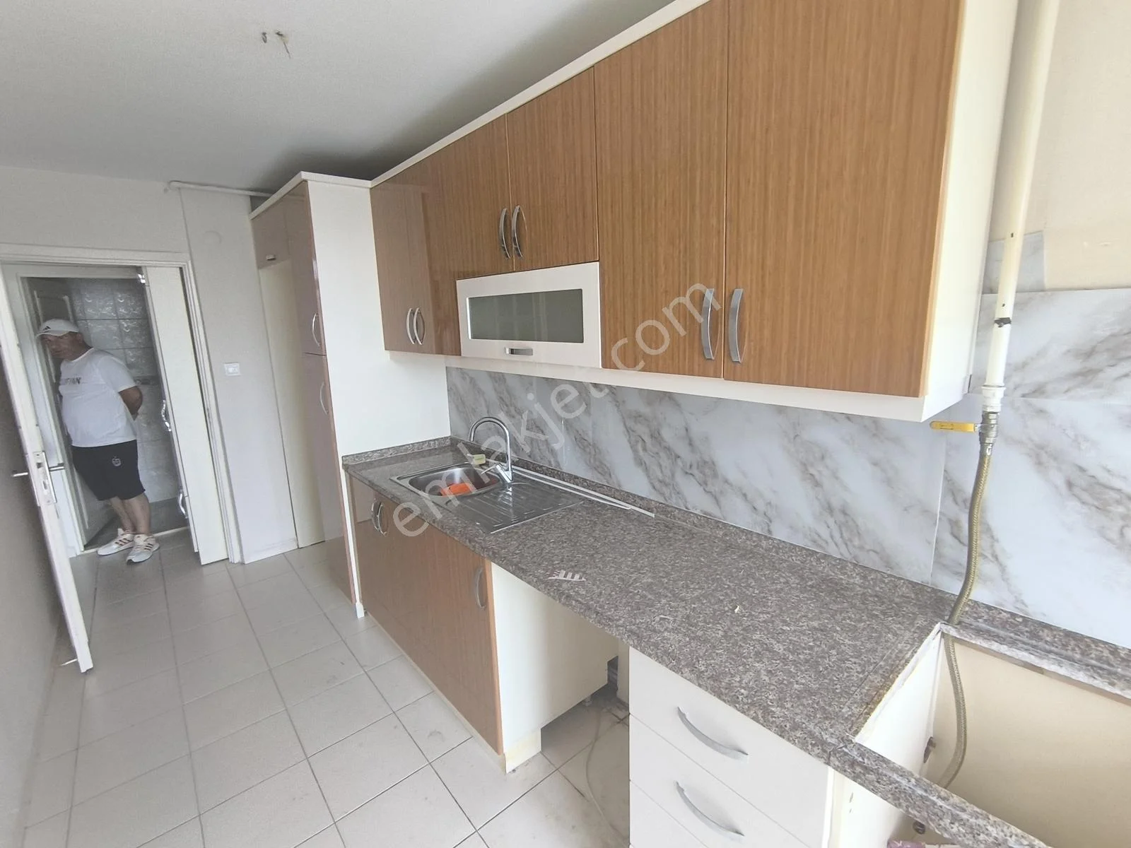 Ataşehir Acarlar Sit.arakat Masrafsız 3+1 Kiralık Daire