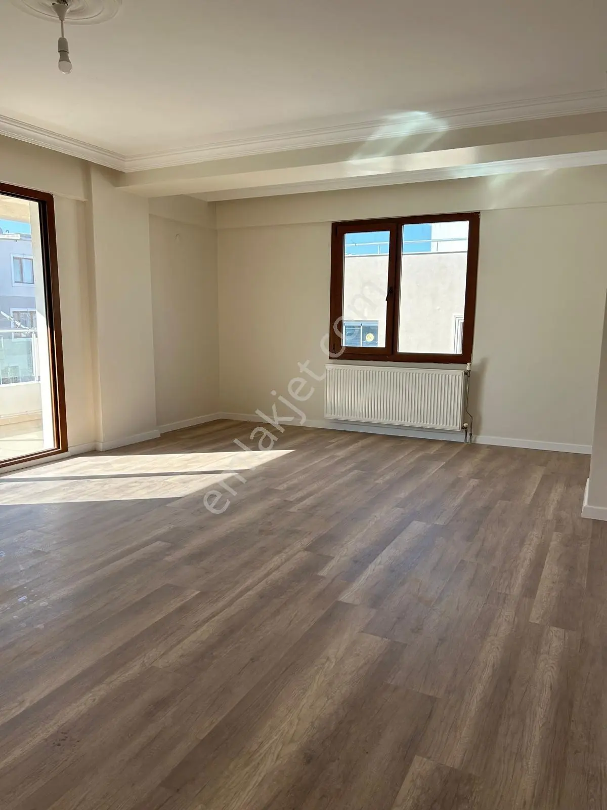Yeni Mahalle’de Havuzlu Site İçerisinde Dubleks Daire