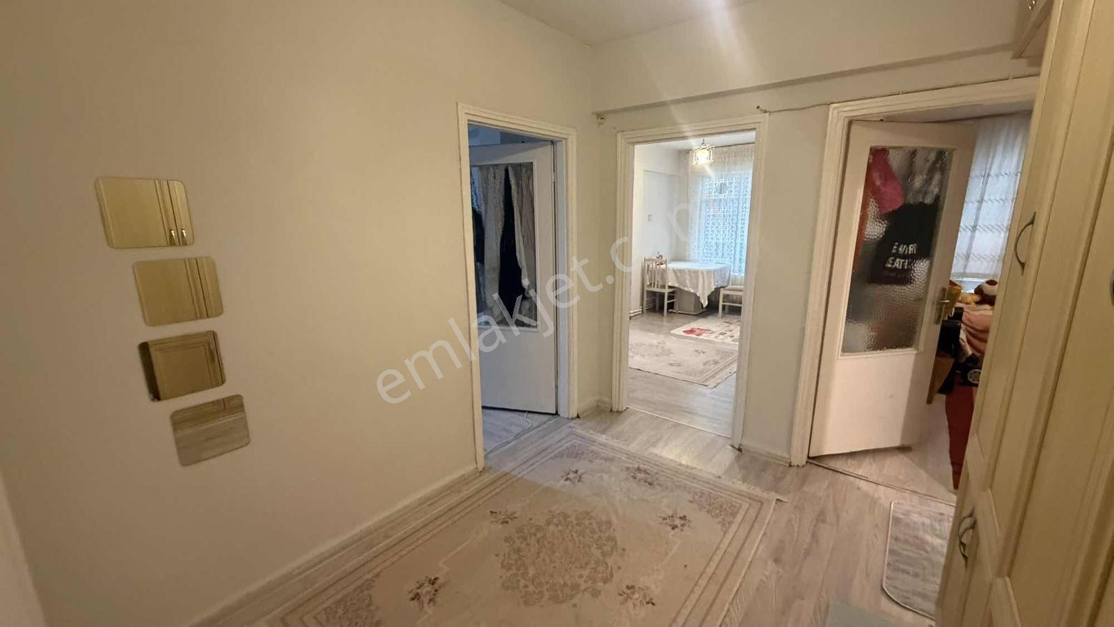 Kirazlıda Site İçerisinde 2+1 85 M2 Balkonlu Geniş Daire - Görsel 6